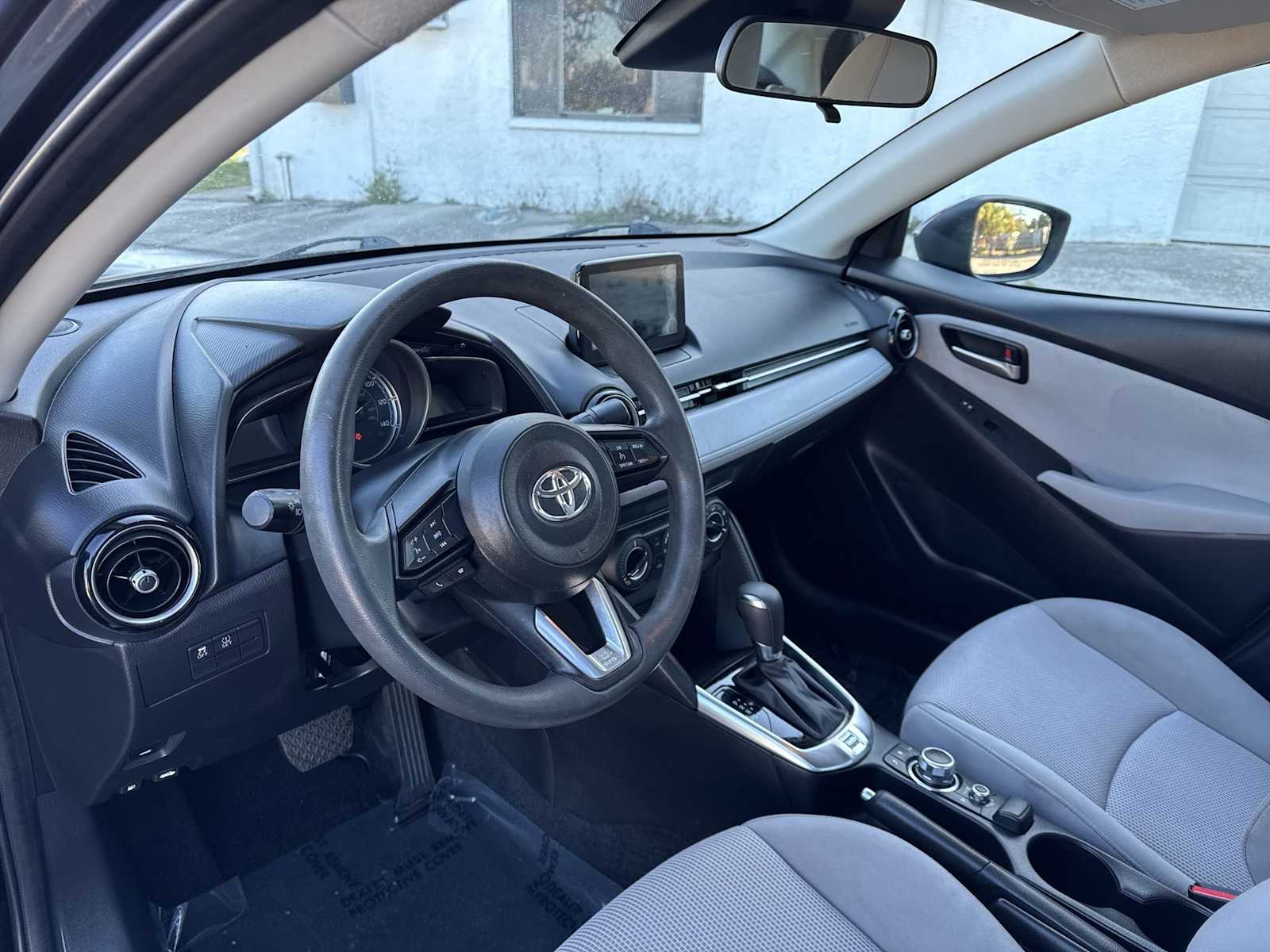 Thumbnail: 2019 Toyota Yaris - 2