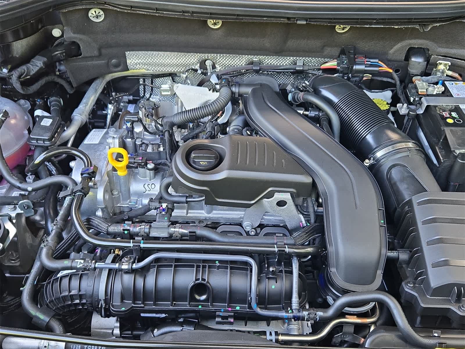 Thumbnail: 2025 Volkswagen Taos - 15