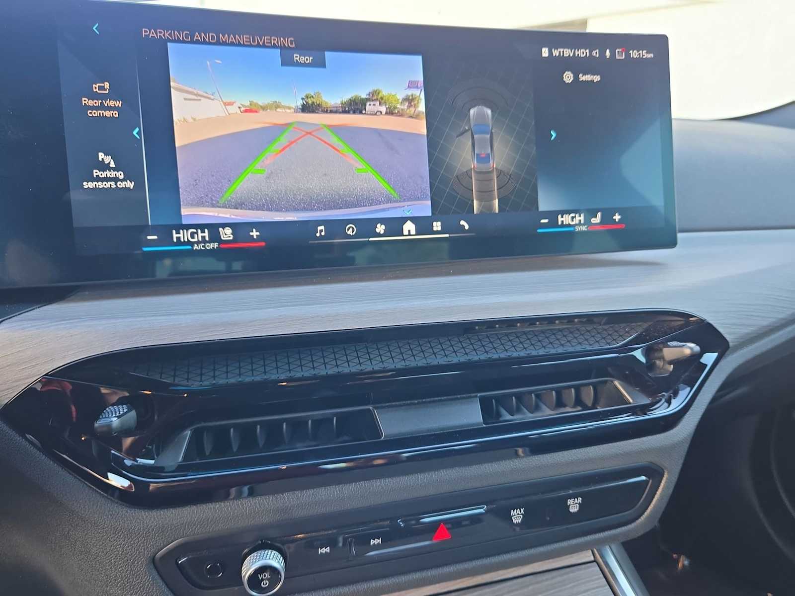 Thumbnail: 2025 BMW 4 Series - 27