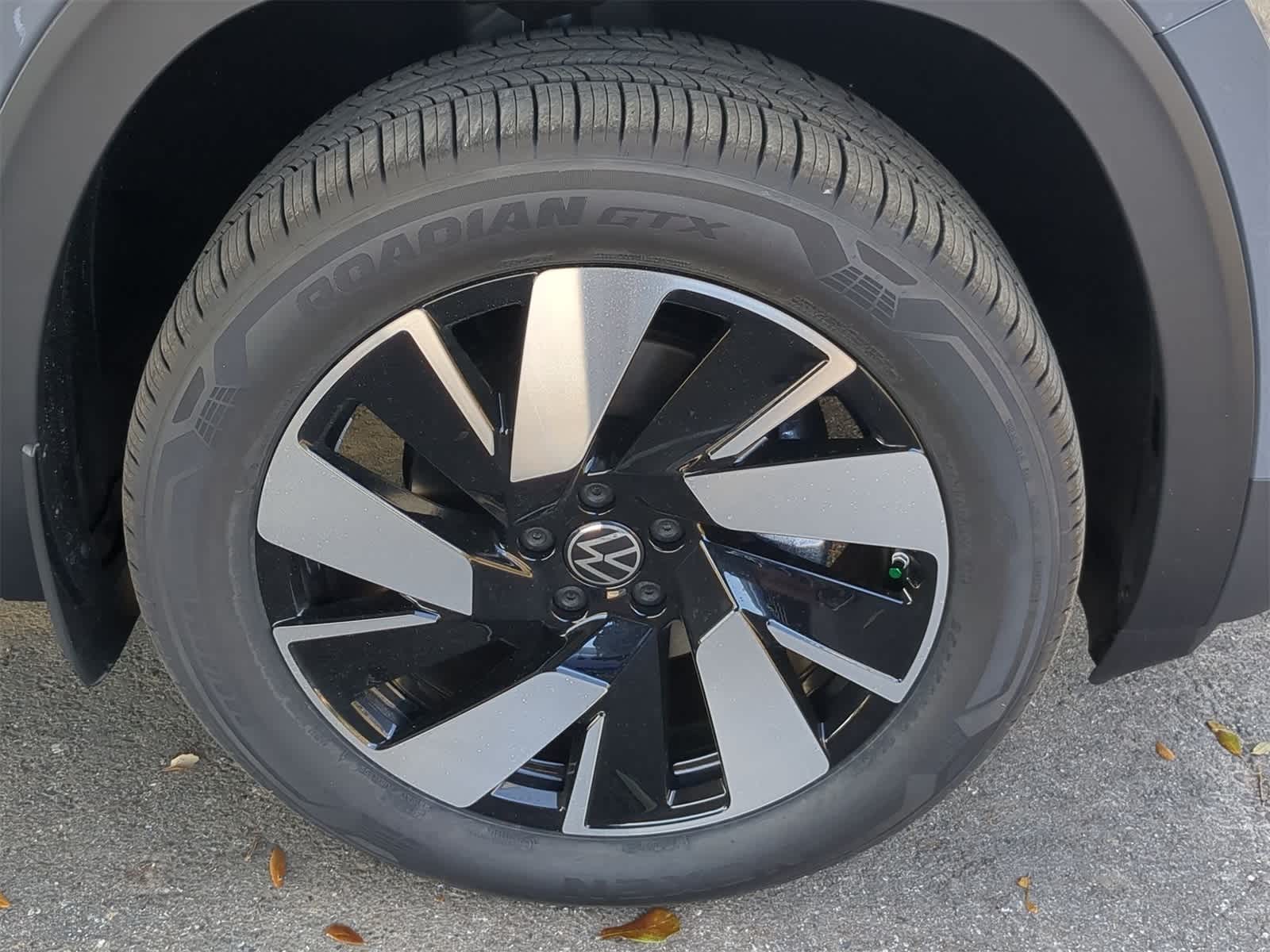 Thumbnail: 2025 Volkswagen Atlas - 14