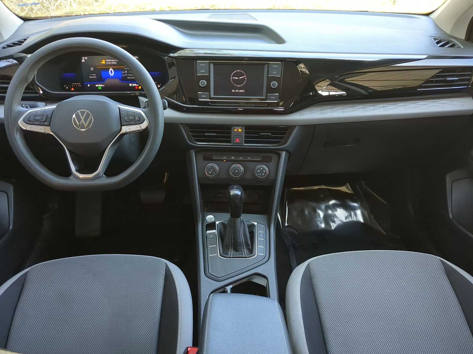 2022 Volkswagen Taos S 15