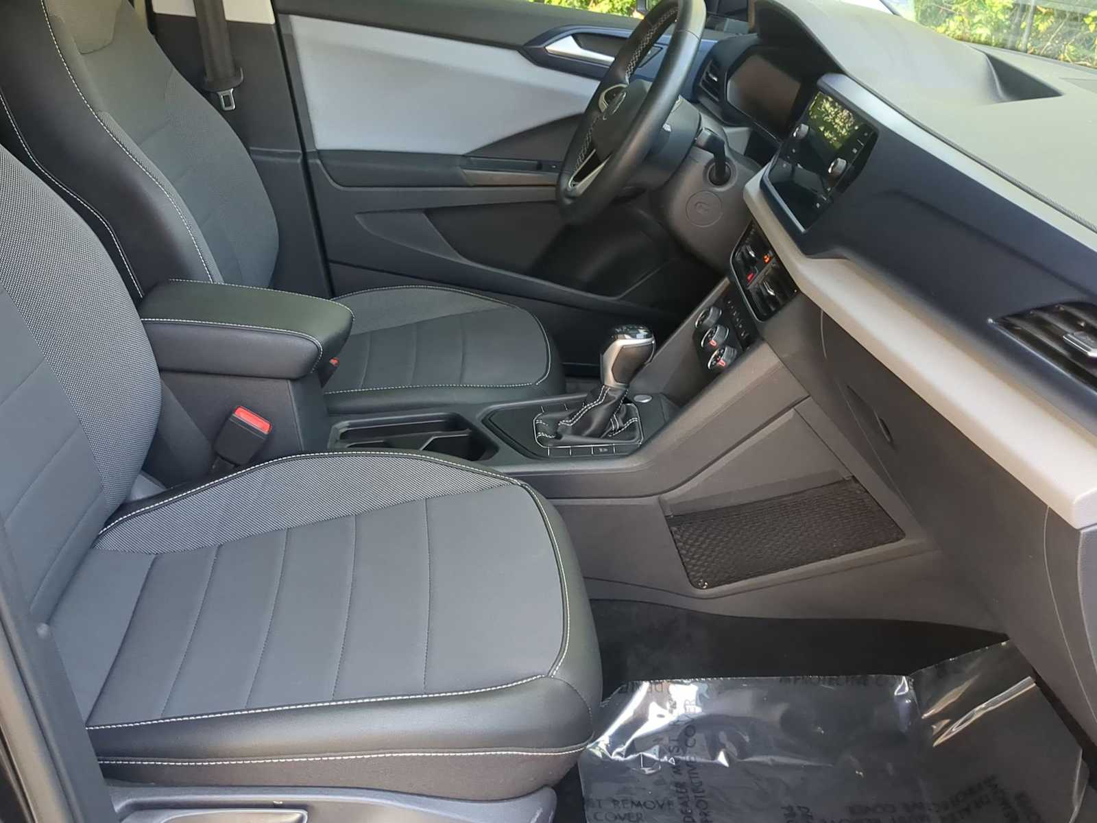 2022 Volkswagen Taos SE 20