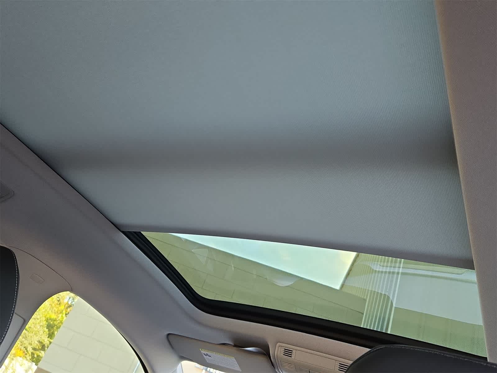 Thumbnail: 2025 Volkswagen Taos - 22