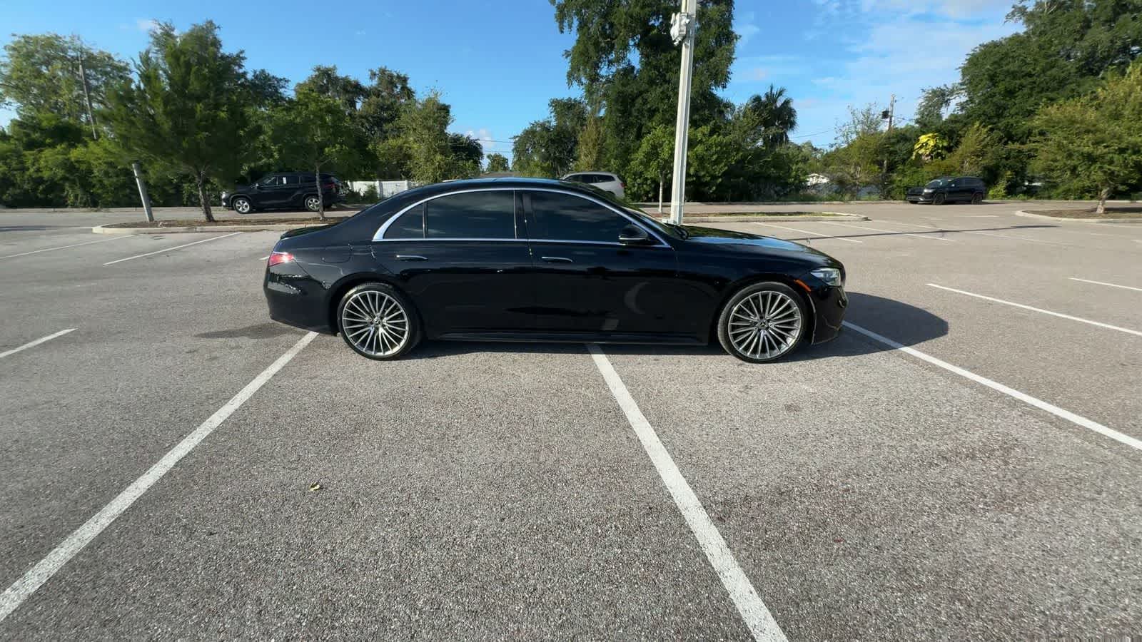 Thumbnail: 2022 Mercedes-Benz S-Class - 8