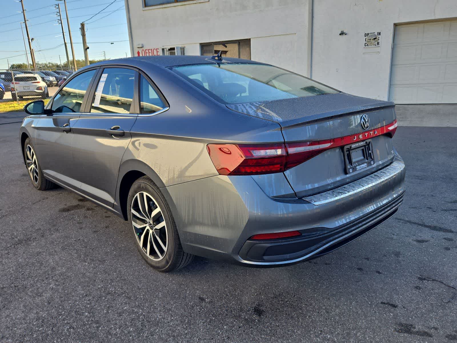 Thumbnail: 2026 Volkswagen Jetta - 12