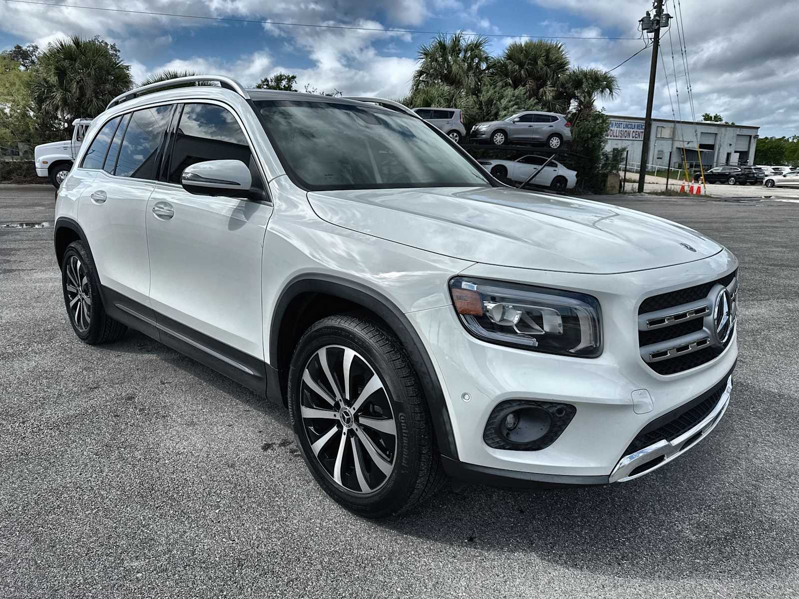 Thumbnail: 2022 Mercedes-Benz GLB - 8