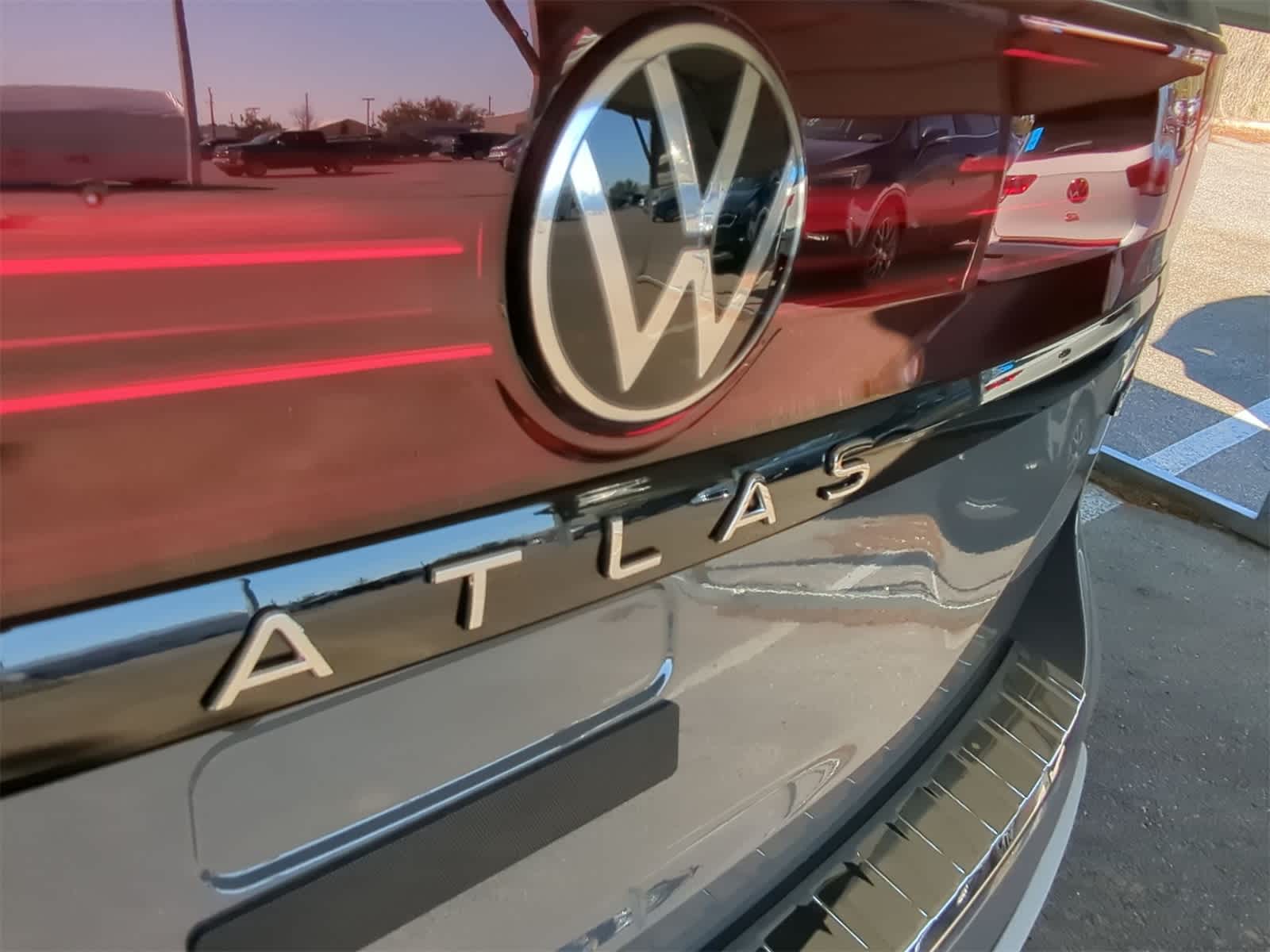 Thumbnail: 2025 Volkswagen Atlas - 13
