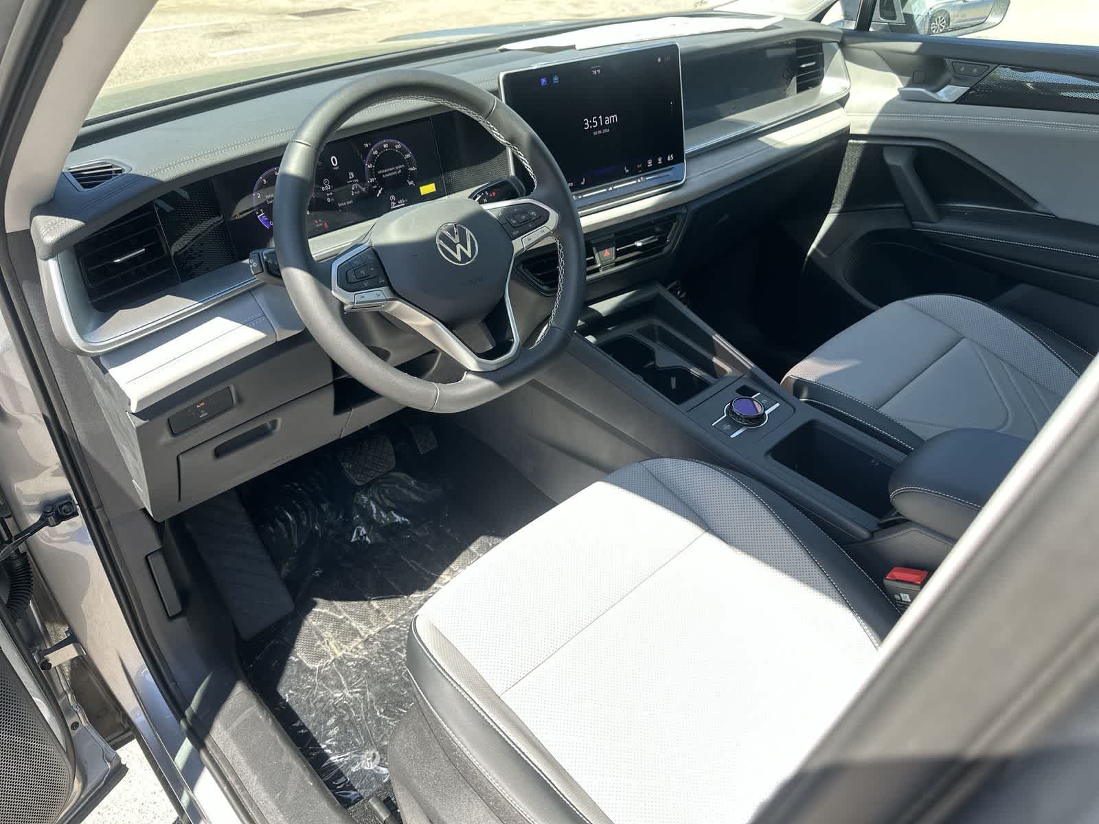 Thumbnail: 2026 Volkswagen Tiguan - 2