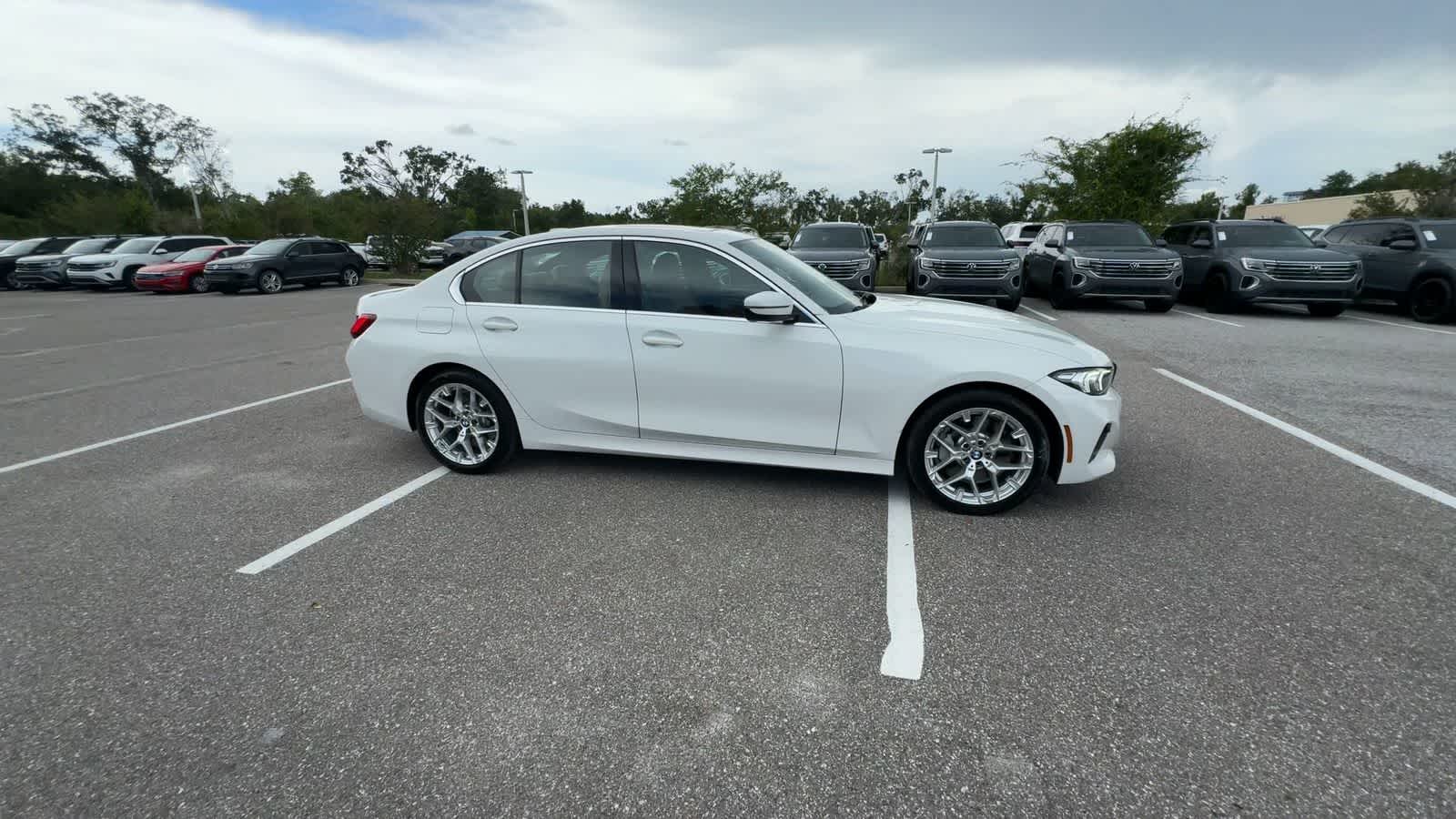 Thumbnail: 2025 BMW 3 Series - 8