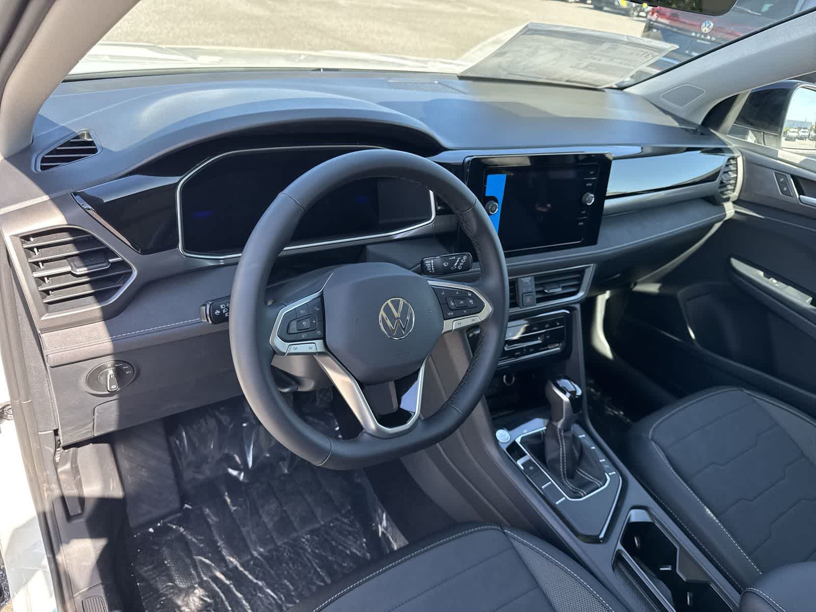 Thumbnail: 2026 Volkswagen Taos - 2