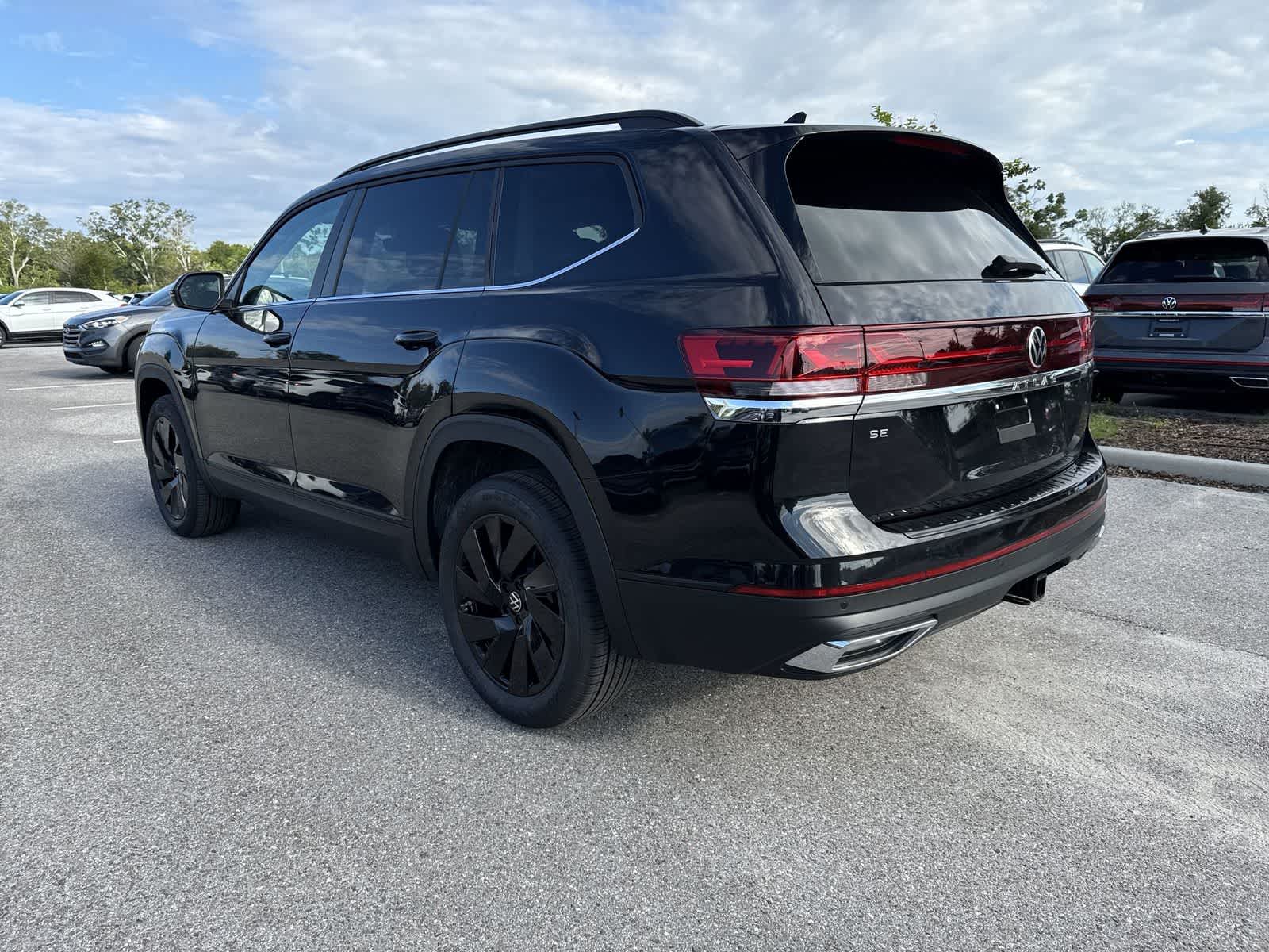 Thumbnail: 2026 Volkswagen Atlas - 4