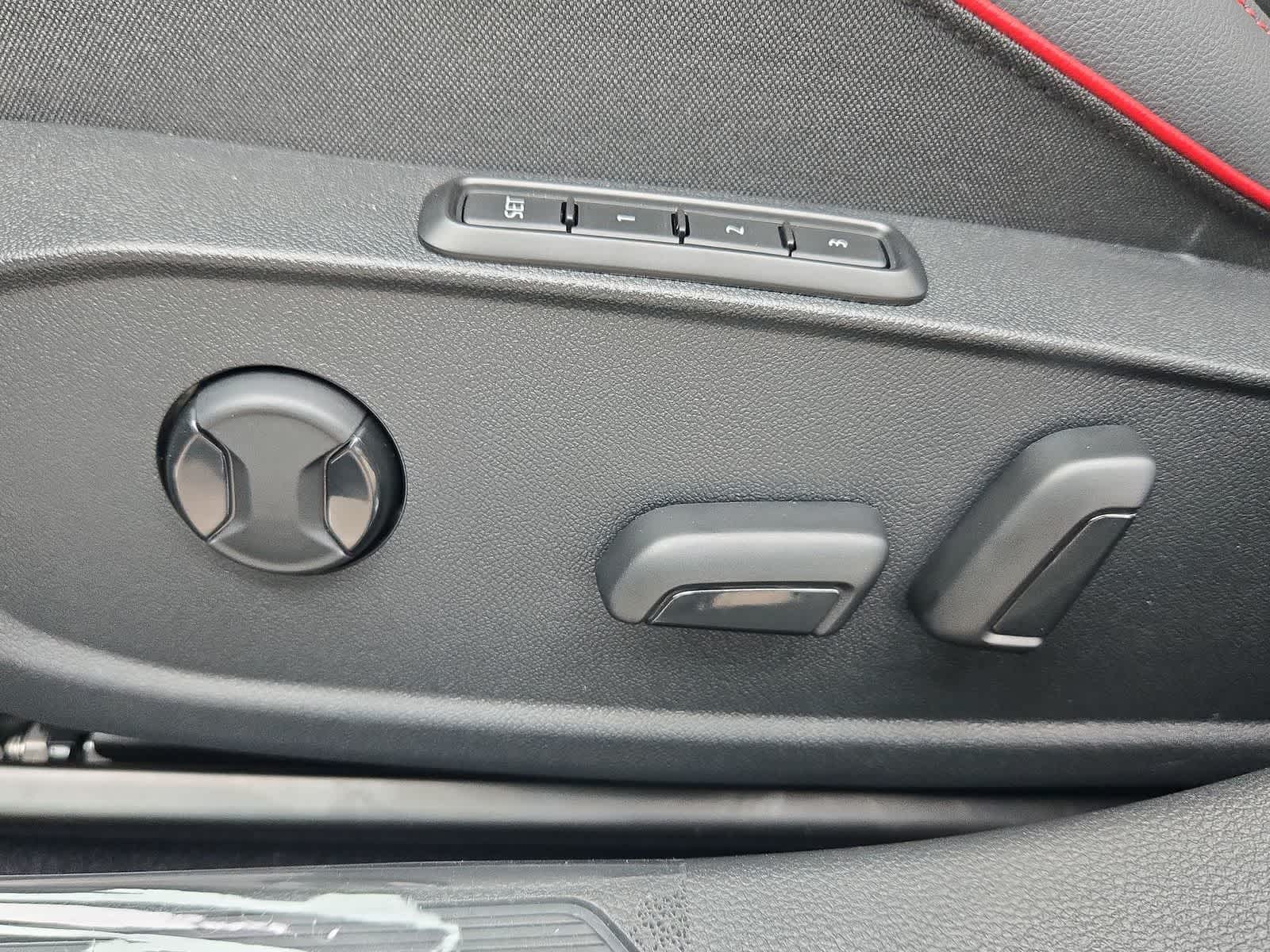 Thumbnail: 2026 Volkswagen Golf - 18