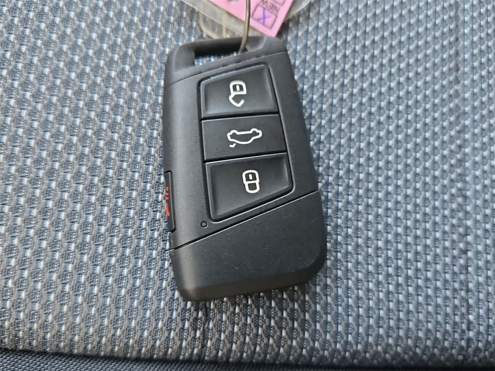 Thumbnail: 2025 Volkswagen Taos - 34