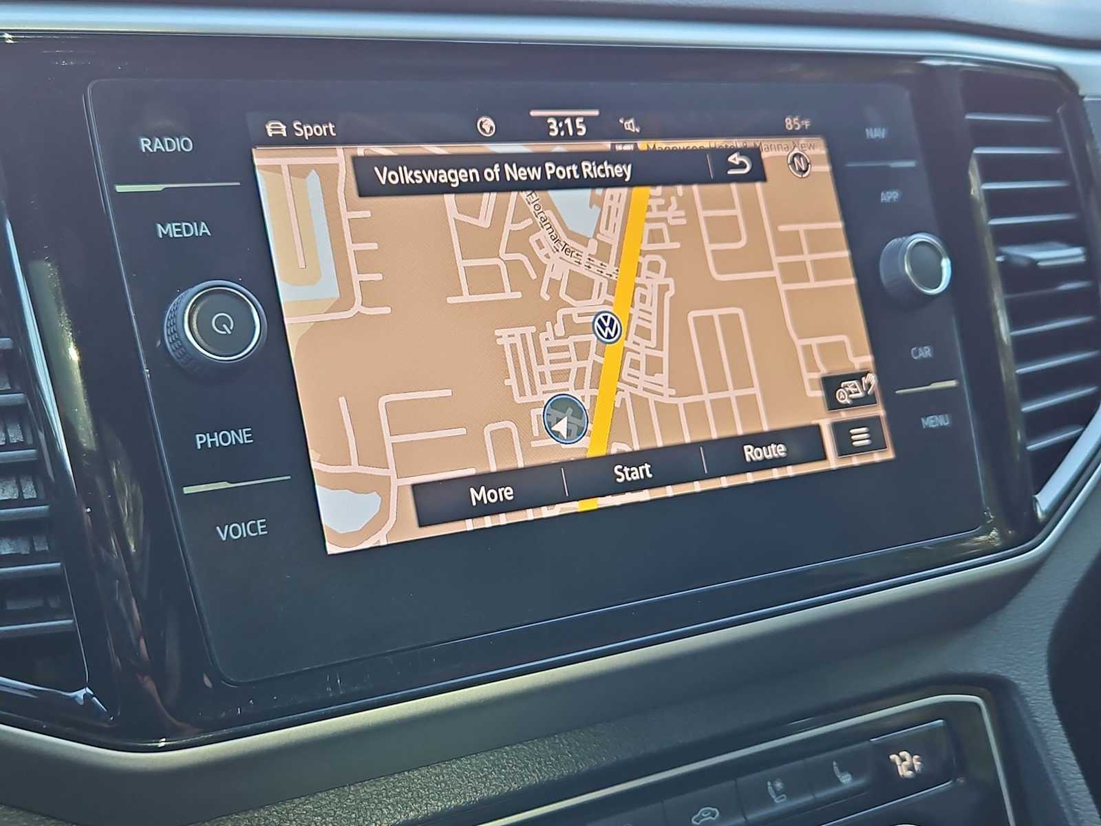 Thumbnail: 2021 Volkswagen Atlas - 30