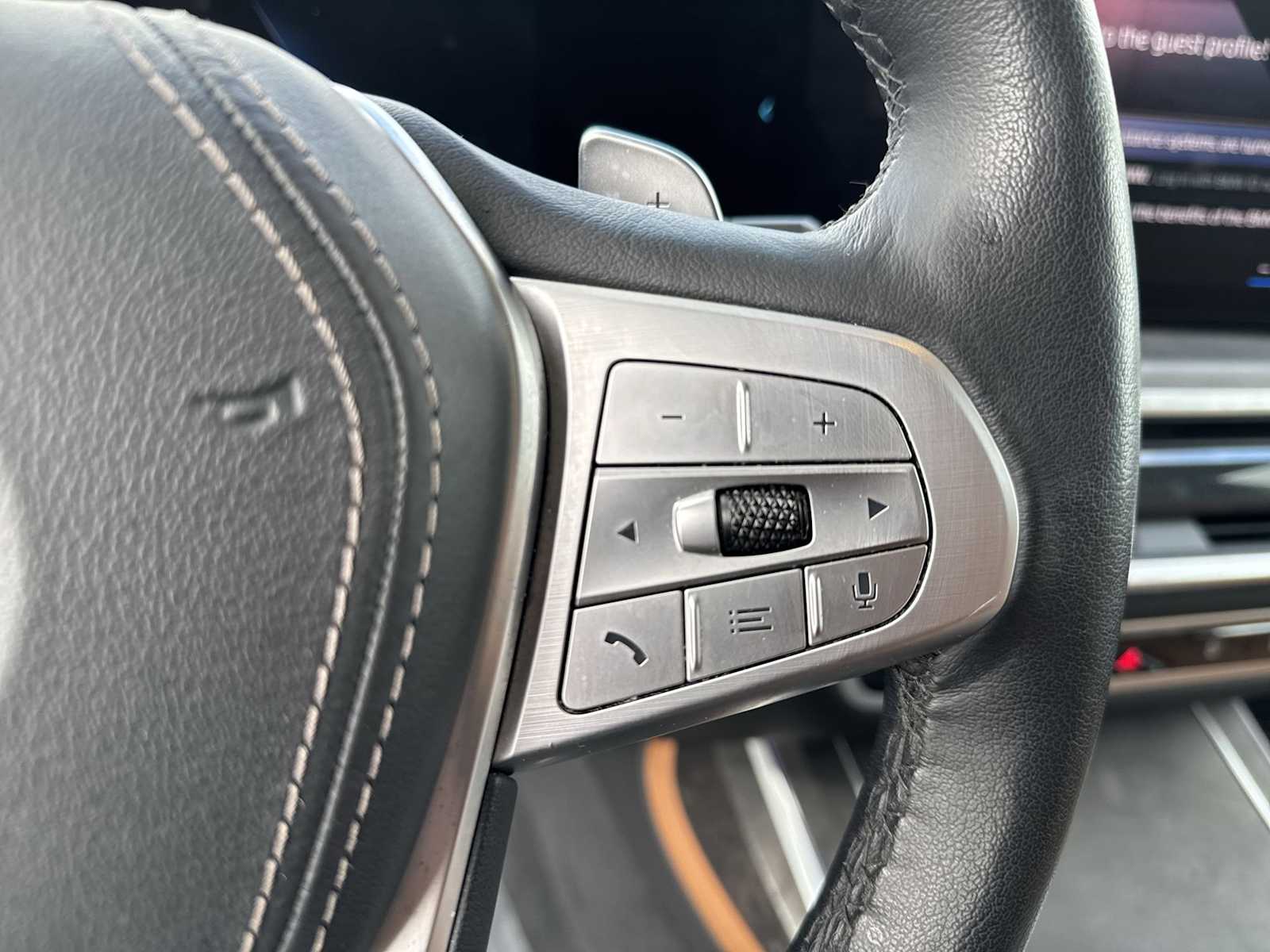 Thumbnail: 2023 BMW X7 - 23