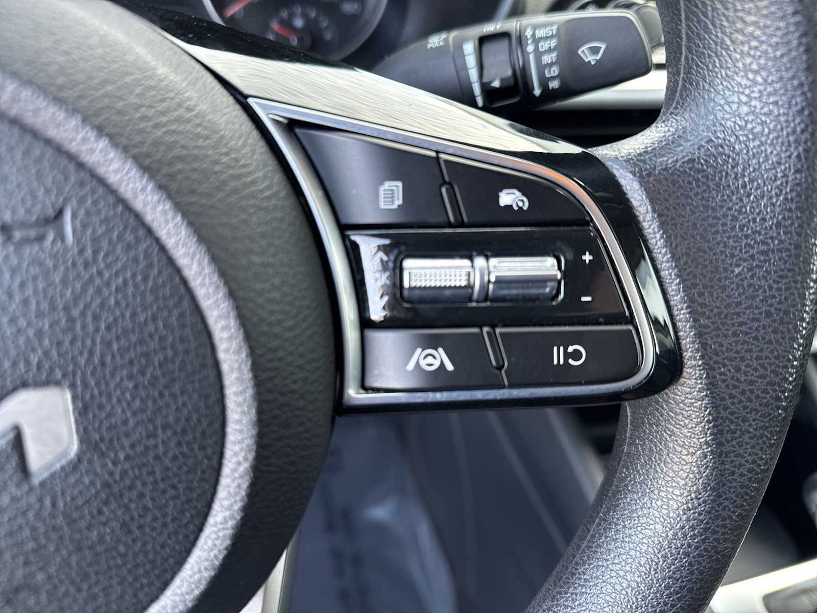 Thumbnail: 2023 Kia Forte - 22