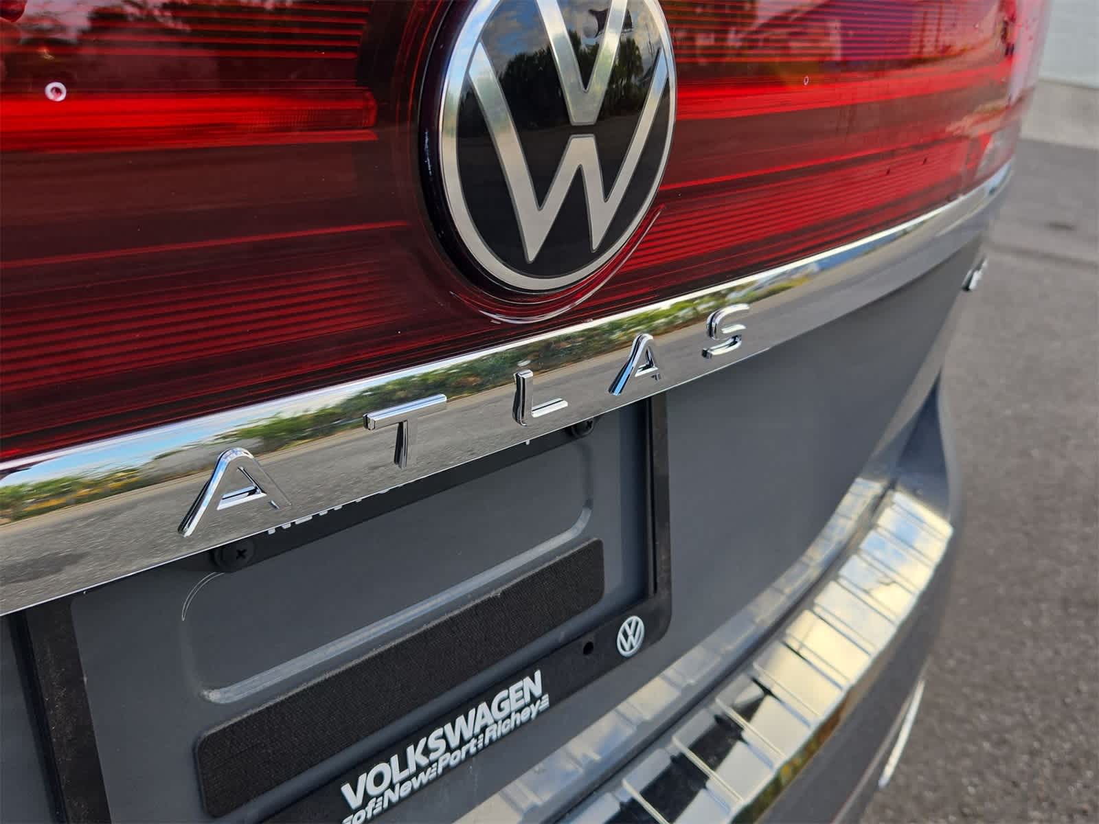 Thumbnail: 2026 Volkswagen Atlas - 13