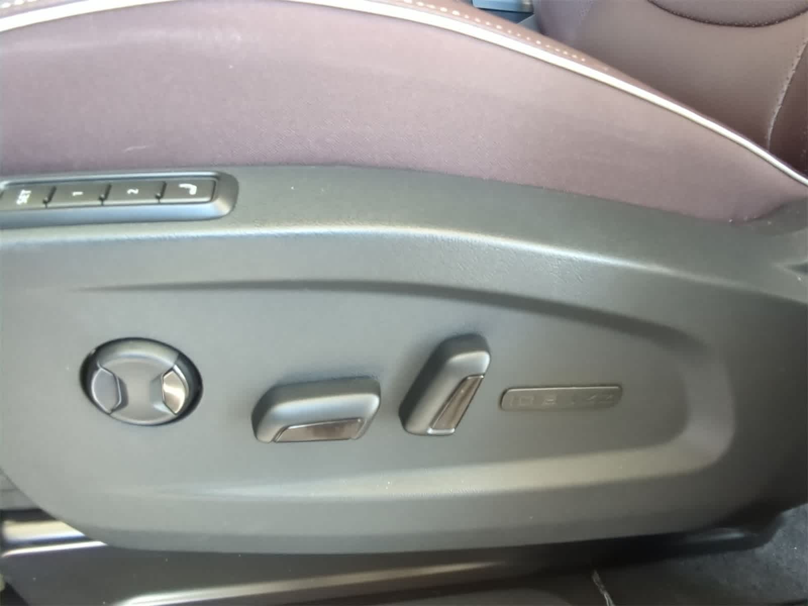 Thumbnail: 2025 Volkswagen ID.Buzz - 16