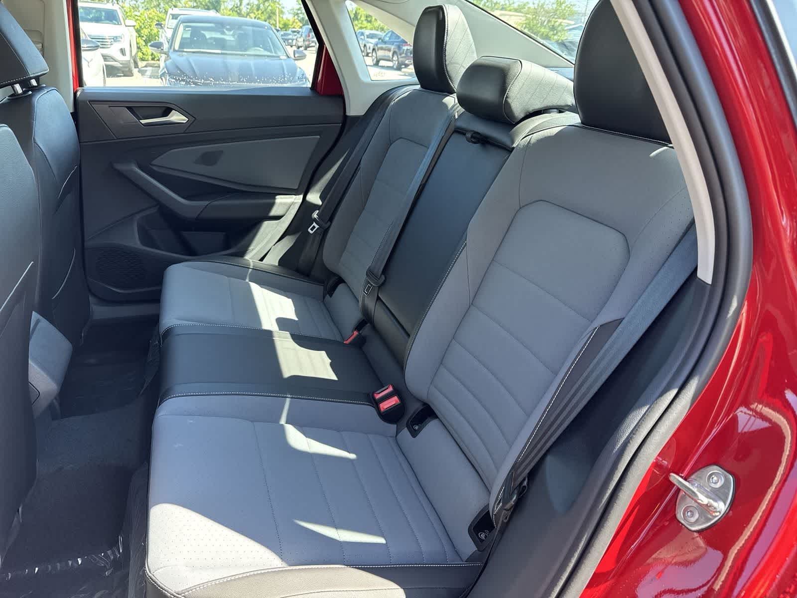 Thumbnail: 2026 Volkswagen Jetta - 18