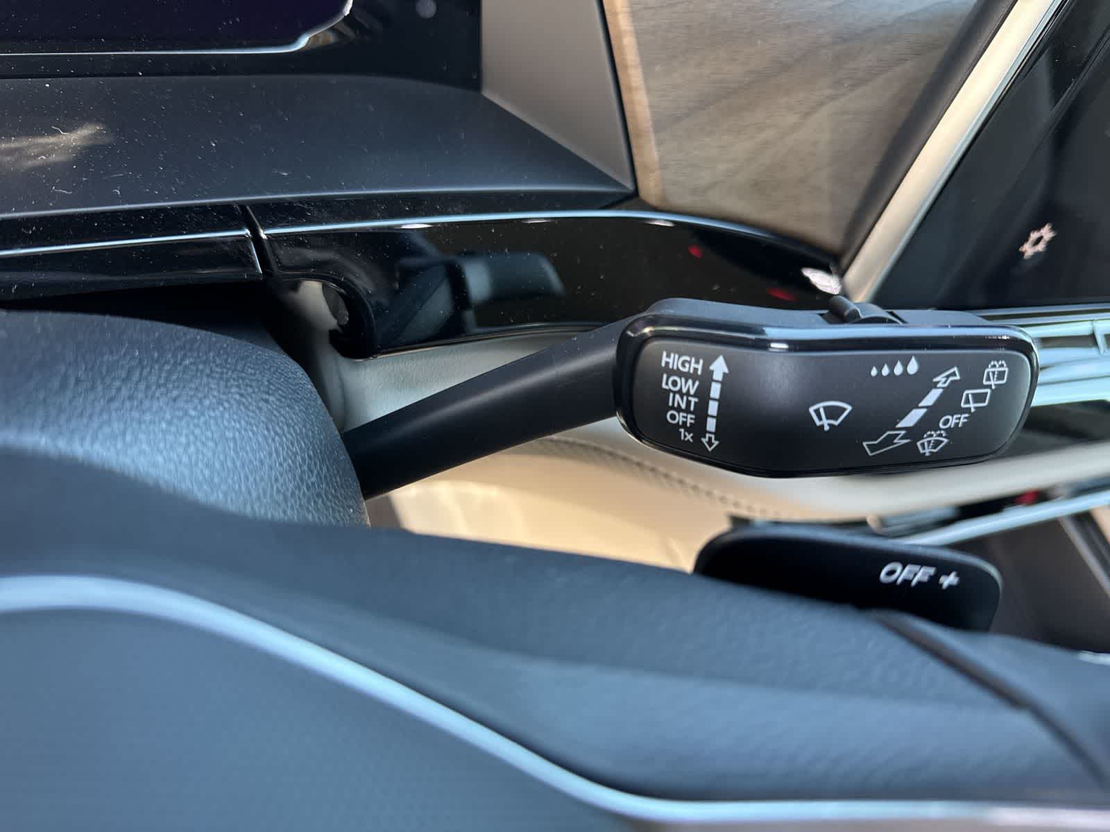 Thumbnail: 2026 Volkswagen Atlas - 25