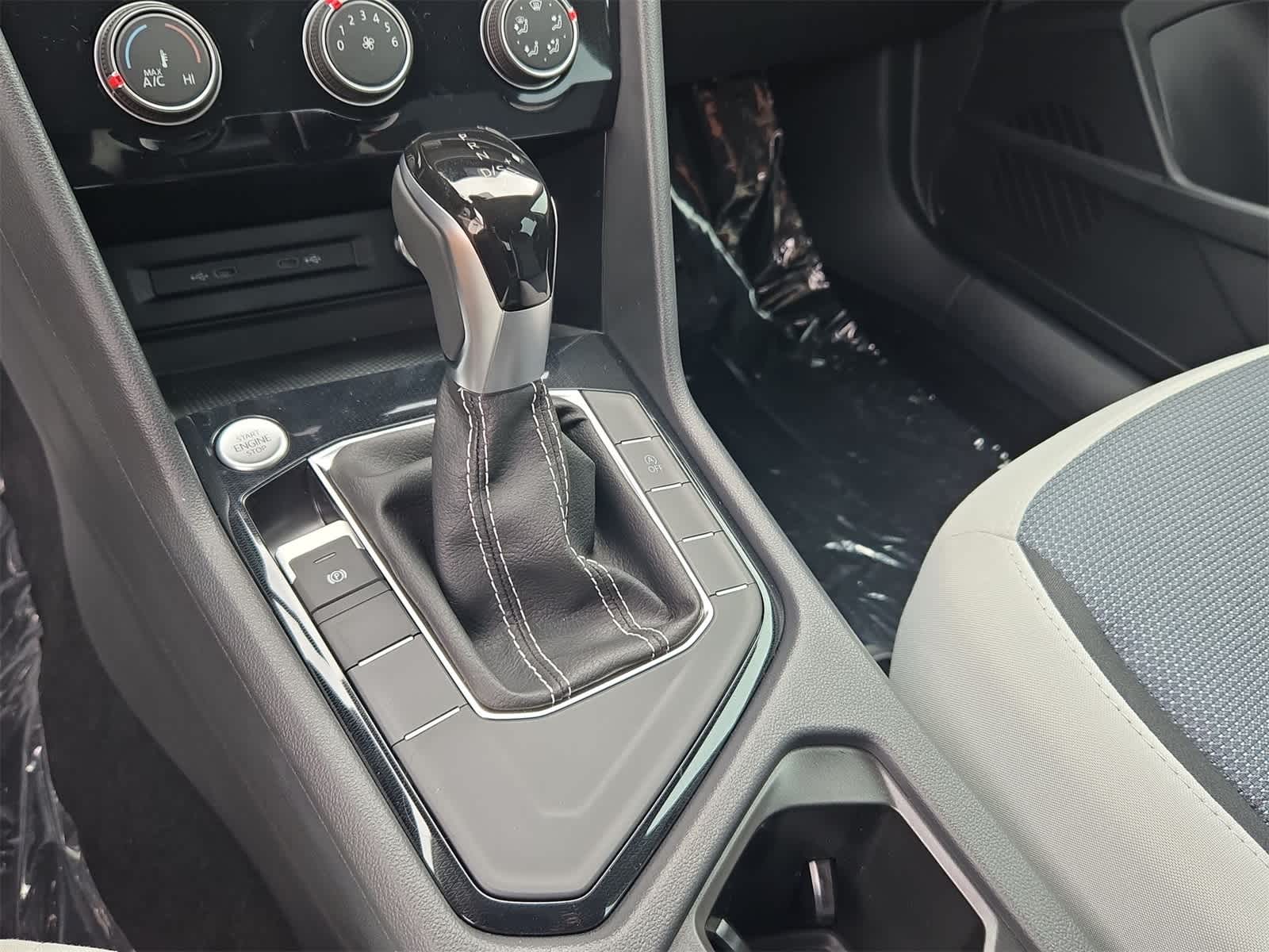 Thumbnail: 2025 Volkswagen Taos - 30