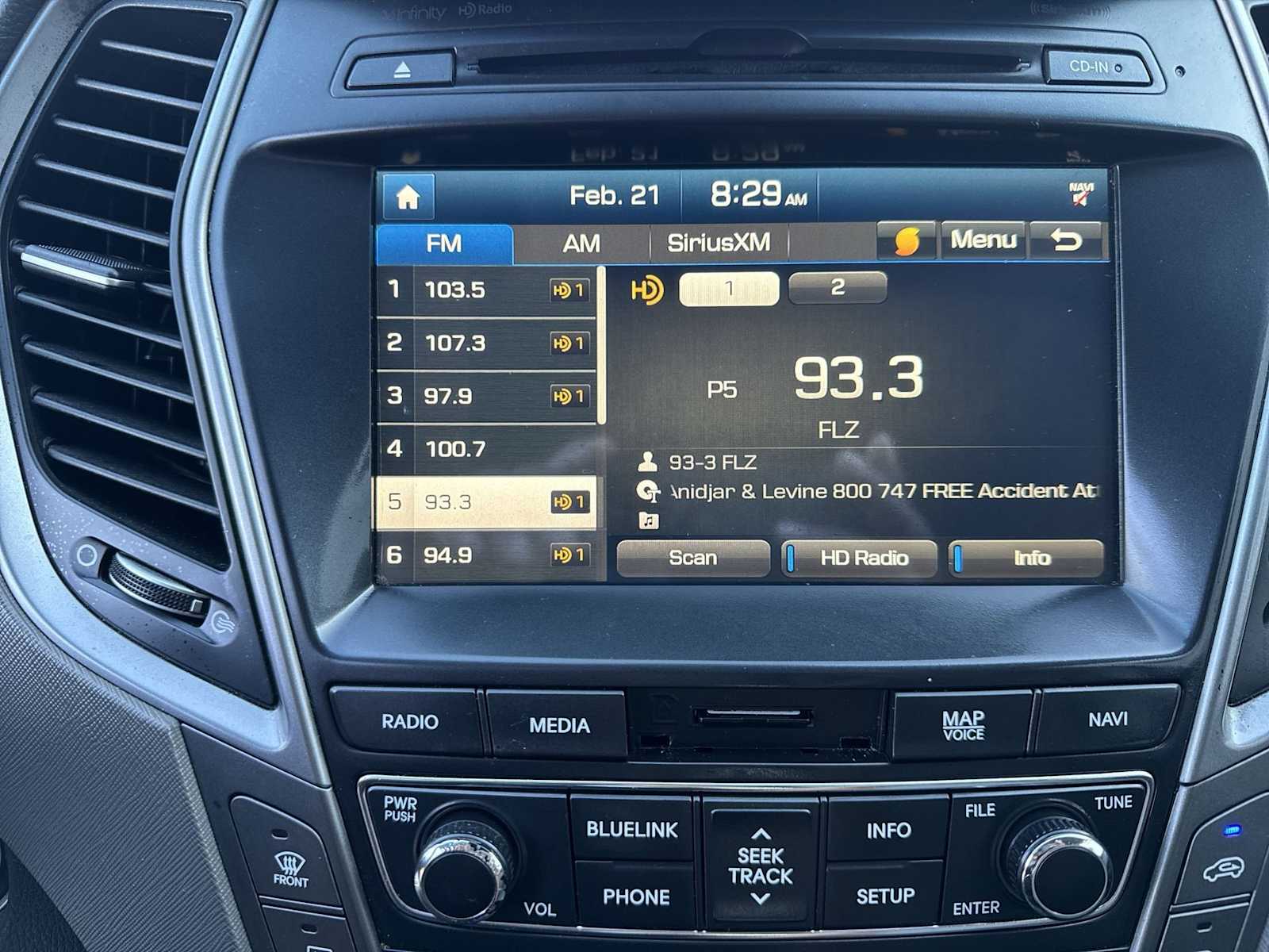 Thumbnail: 2017 Hyundai Santa Fe - 27