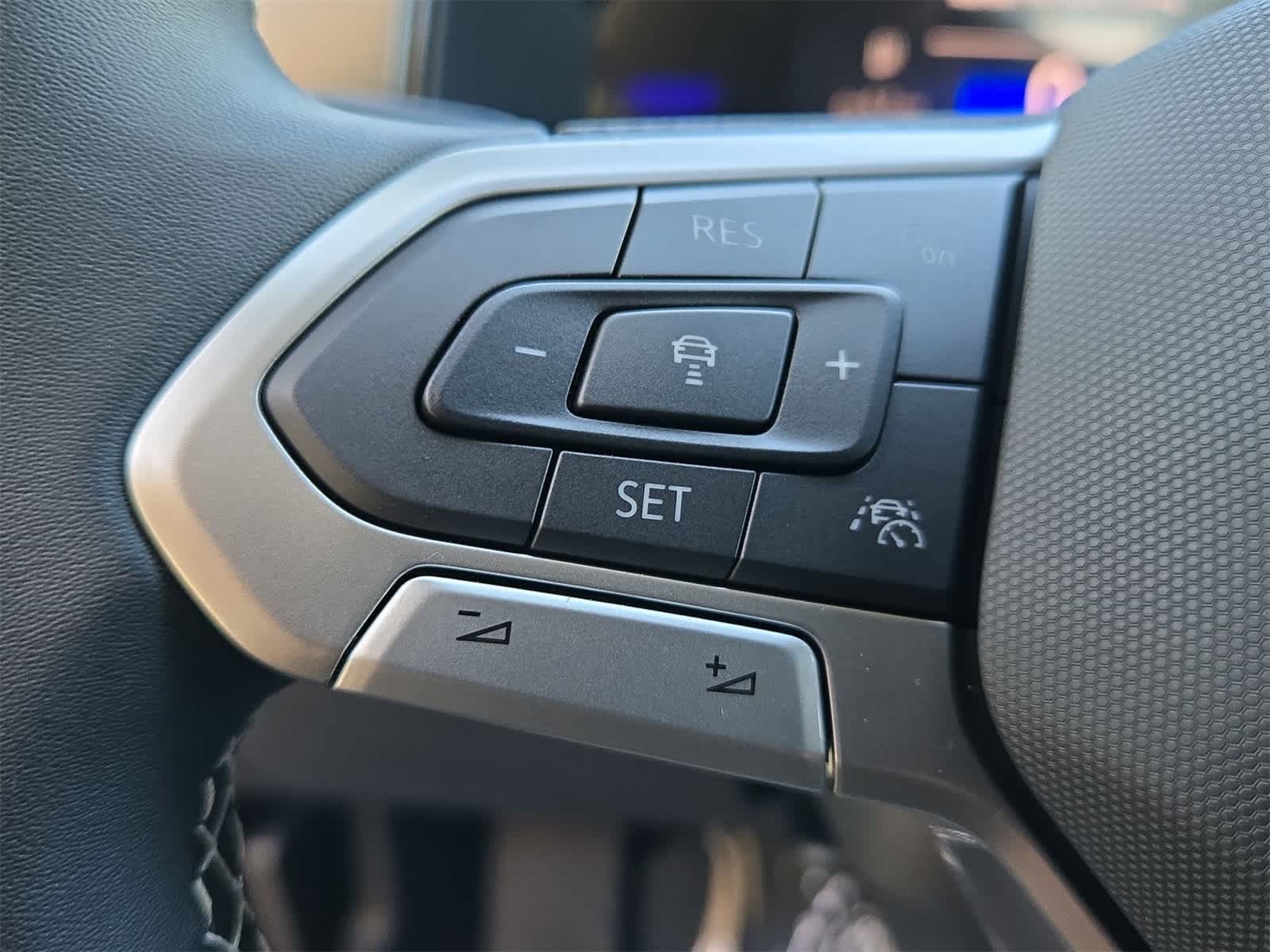 Thumbnail: 2025 Volkswagen Taos - 23