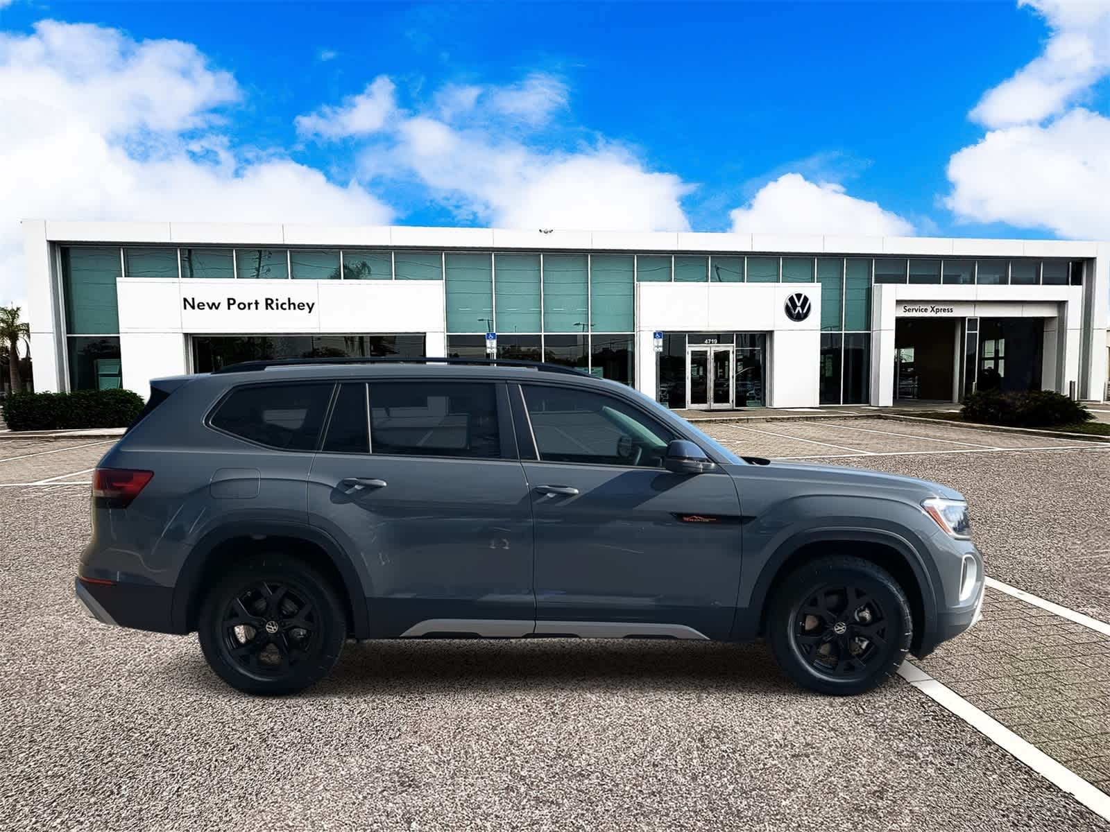 Thumbnail: 2025 Volkswagen Atlas - 9