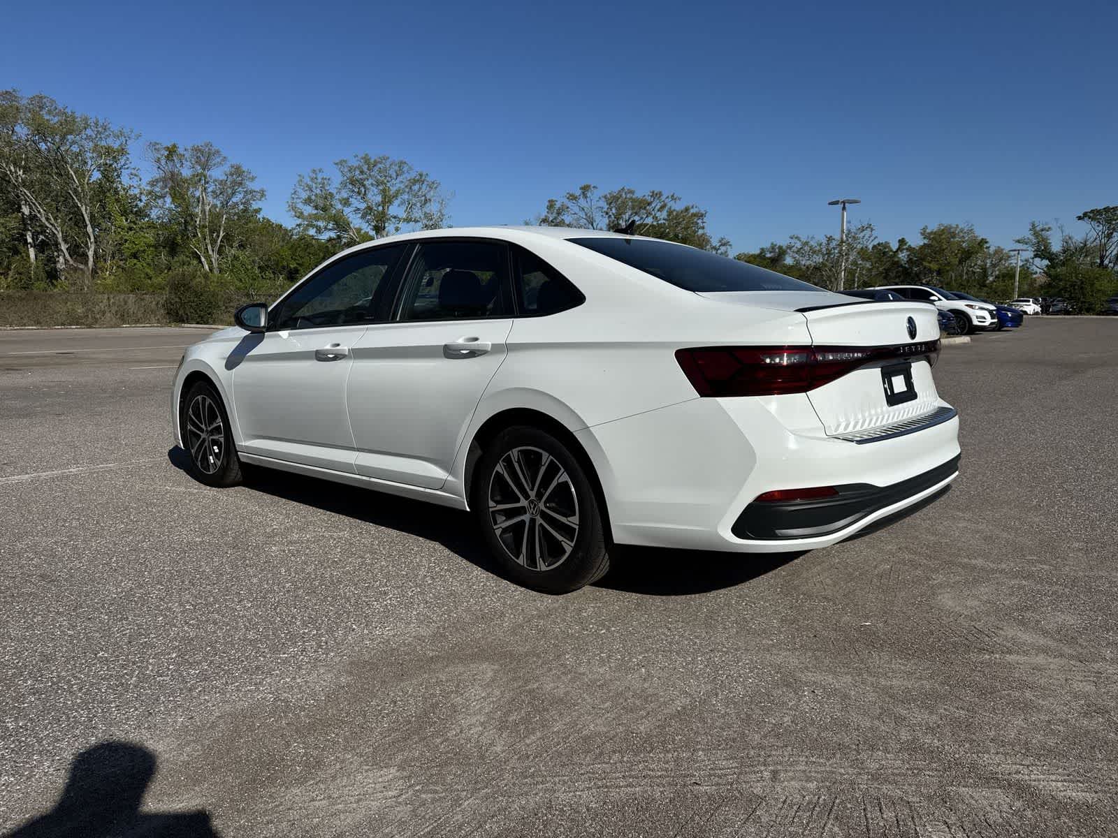 Thumbnail: 2026 Volkswagen Jetta - 4