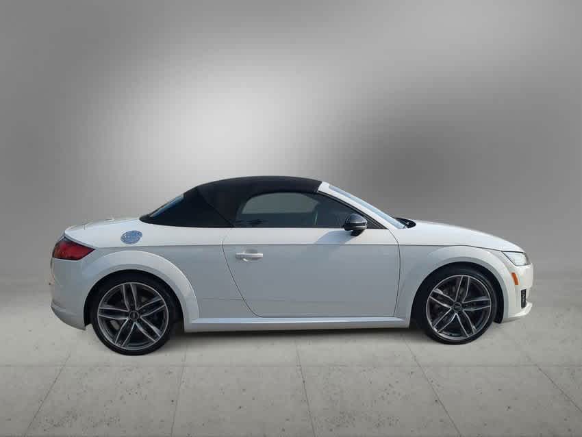 Thumbnail: 2017 Audi TT - 9