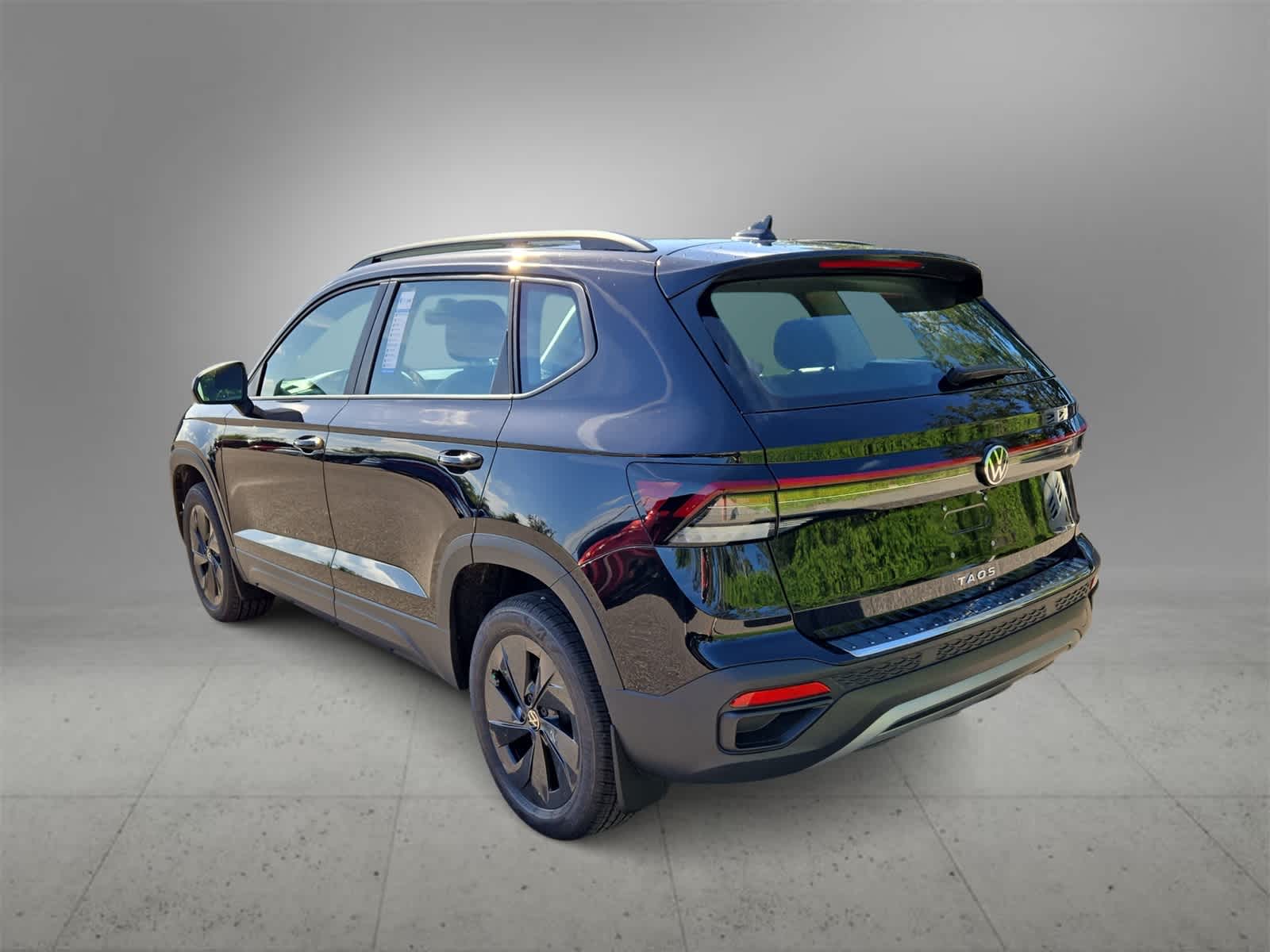 Thumbnail: 2025 Volkswagen Taos - 6