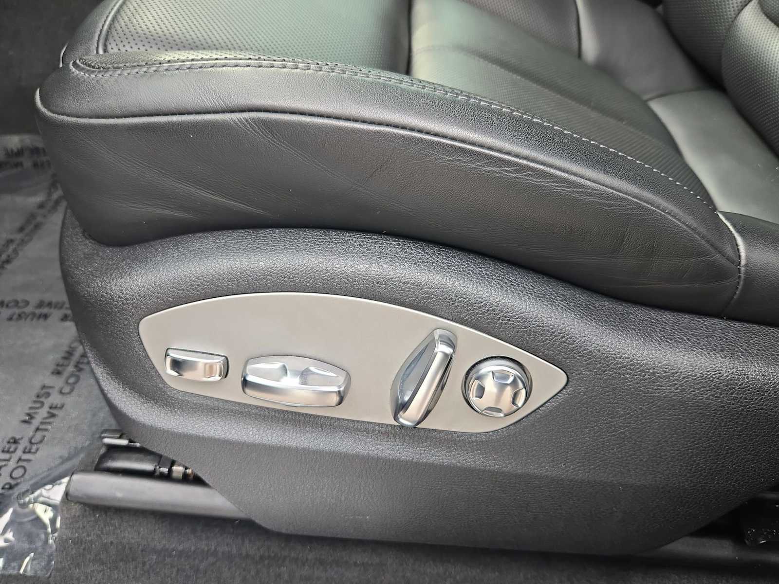 Thumbnail: 2022 Porsche Macan - 18