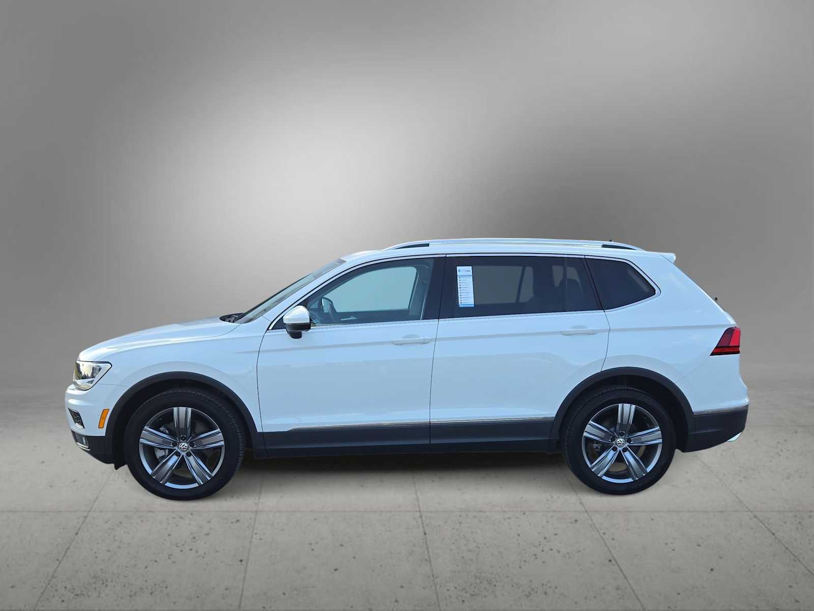 Thumbnail: 2021 Volkswagen Tiguan - 5