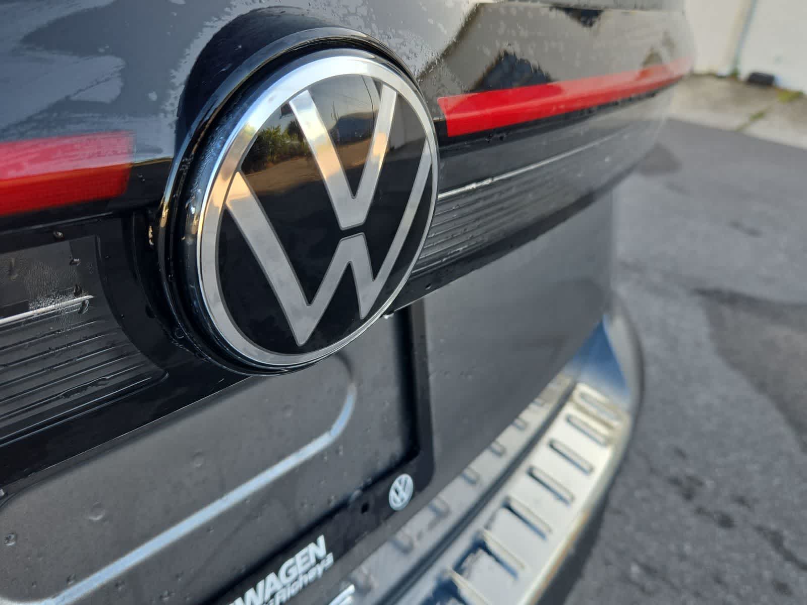 Thumbnail: 2025 Volkswagen Taos - 12