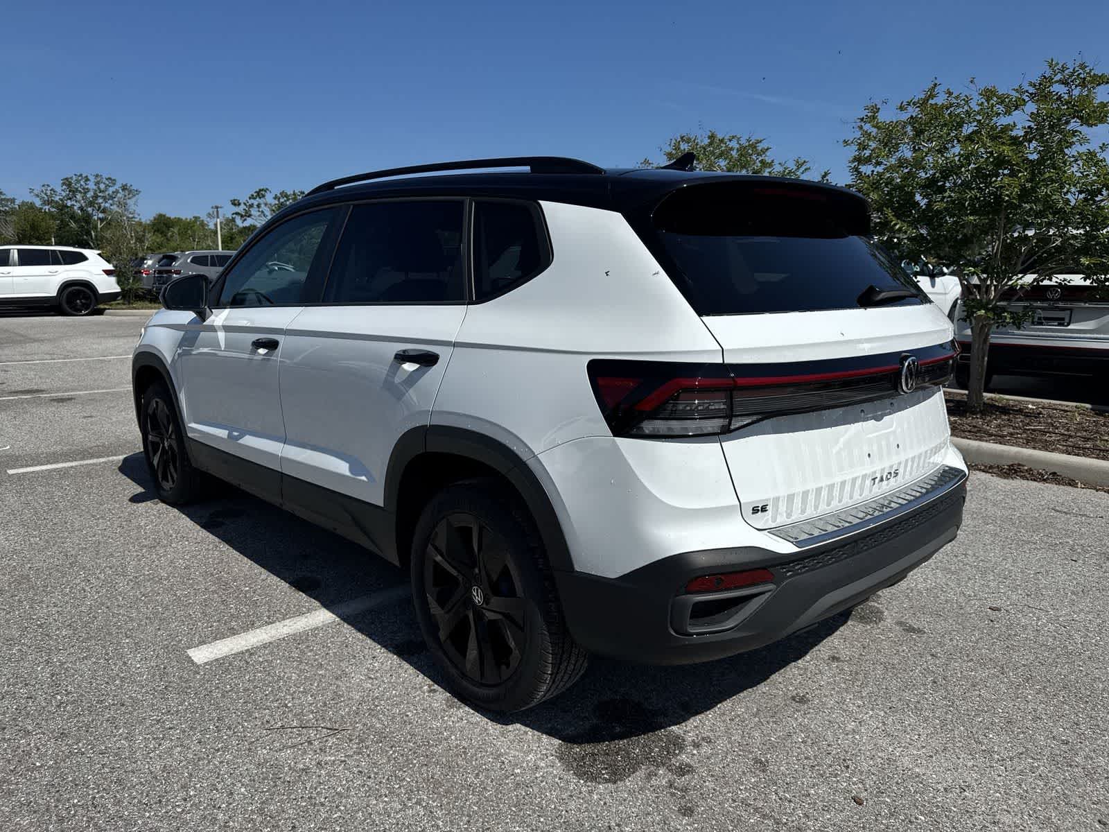 Thumbnail: 2026 Volkswagen Taos - 3