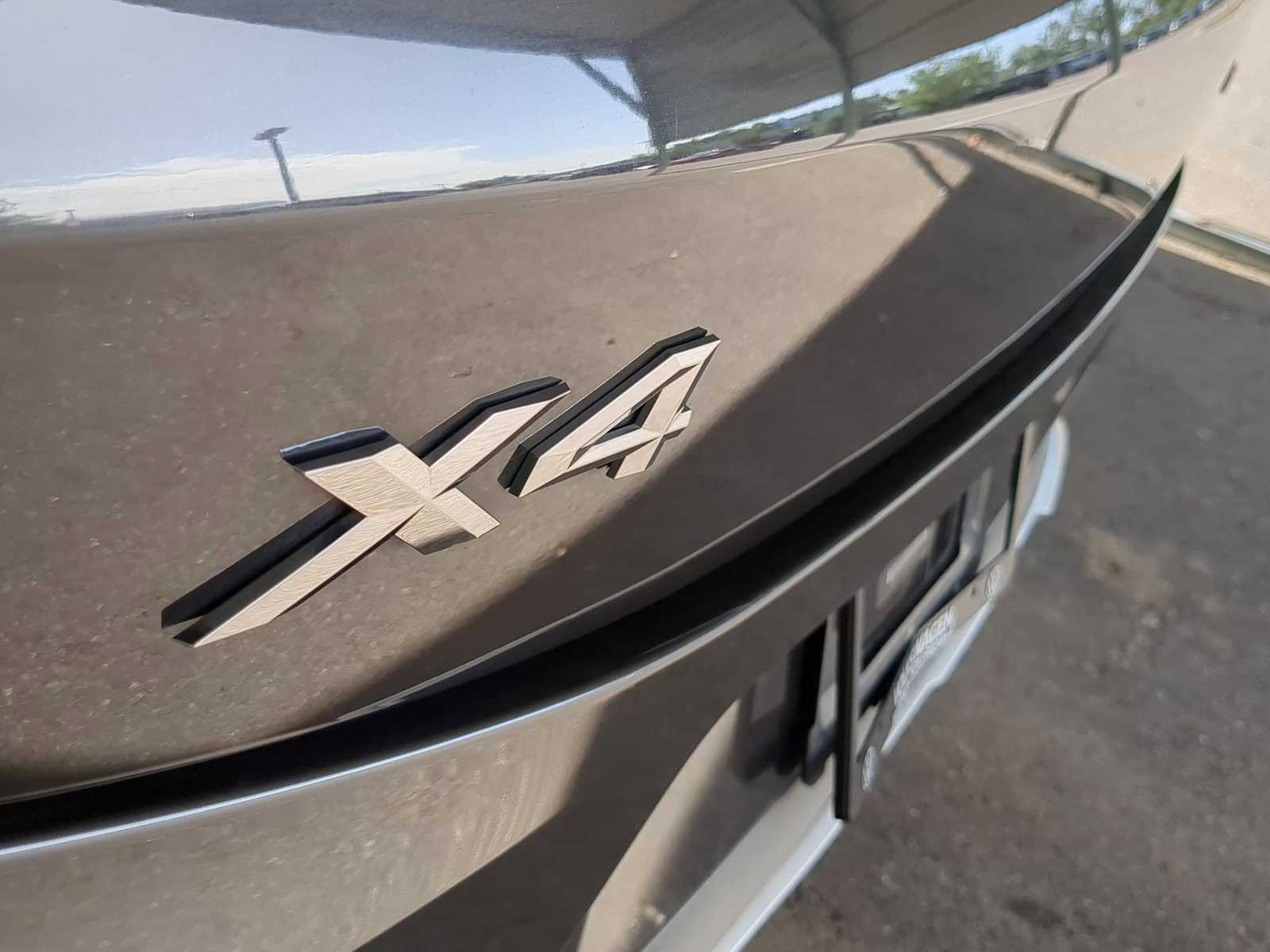 Thumbnail: 2020 BMW X4 - 13