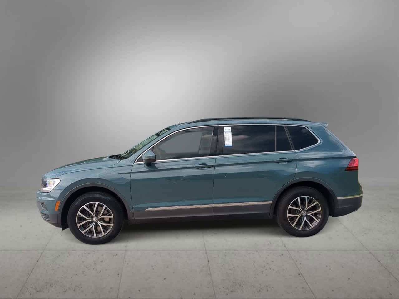 Thumbnail: 2020 Volkswagen Tiguan - 5