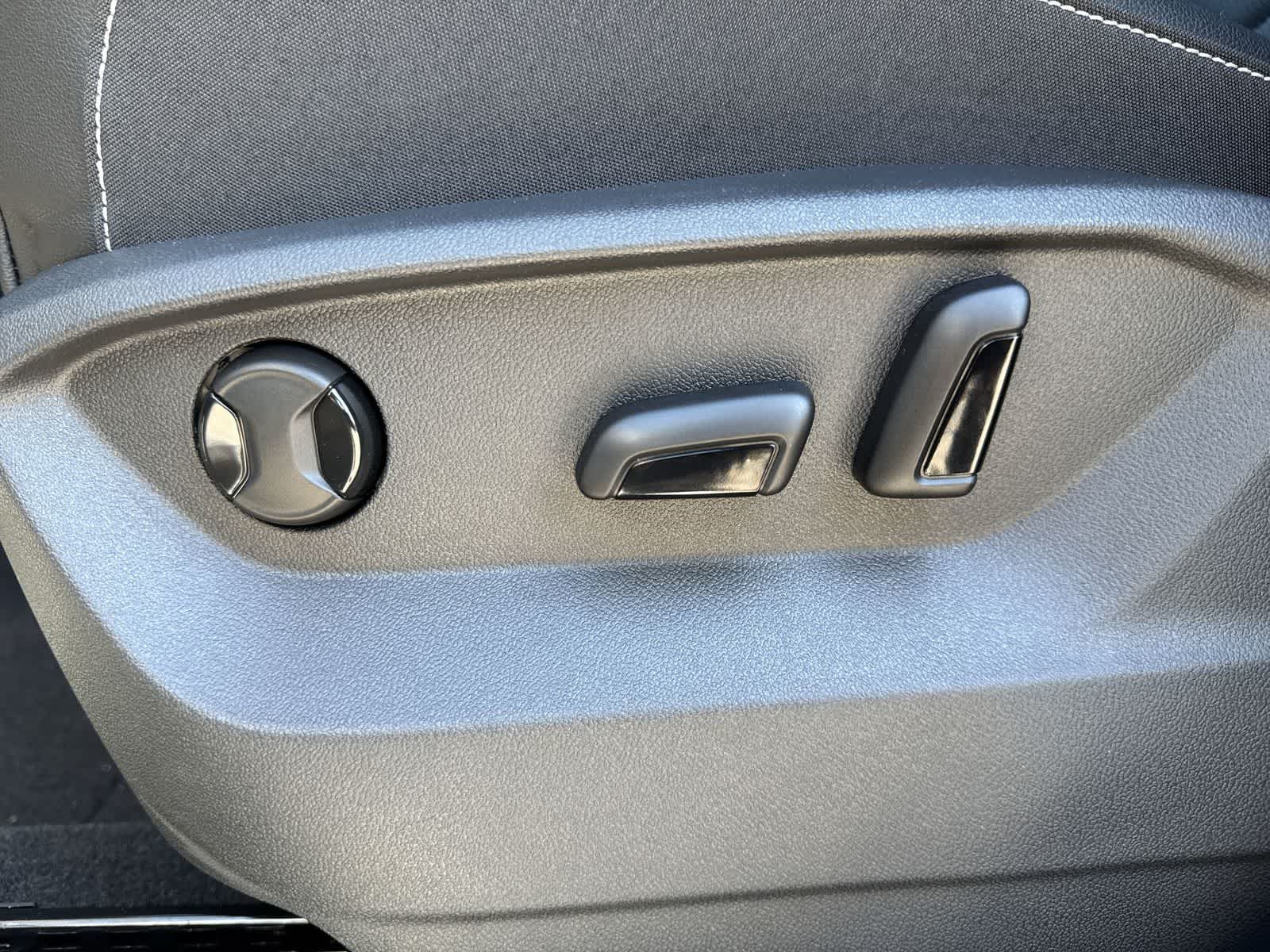 Thumbnail: 2026 Volkswagen Atlas - 17