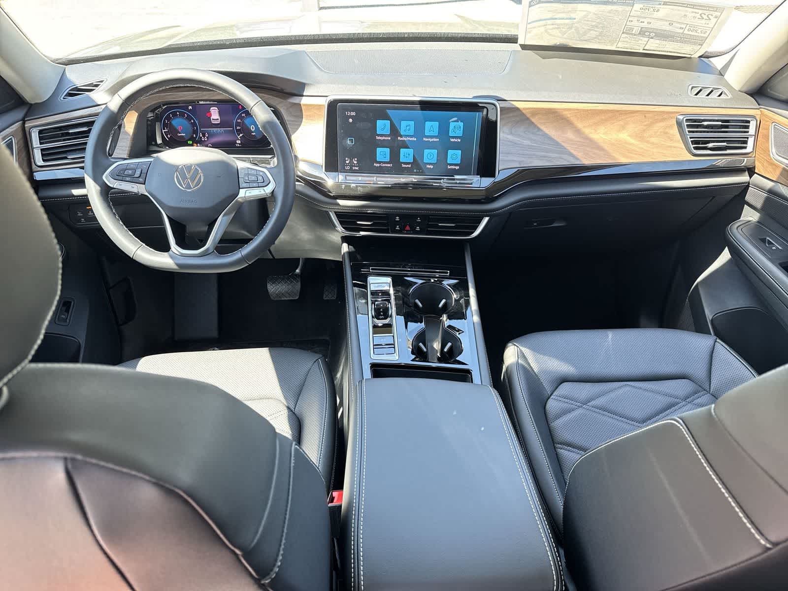 Thumbnail: 2026 Volkswagen Atlas - 15