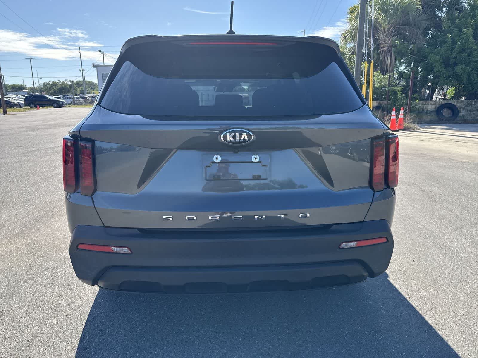 Thumbnail: 2021 Kia Sorento - 6