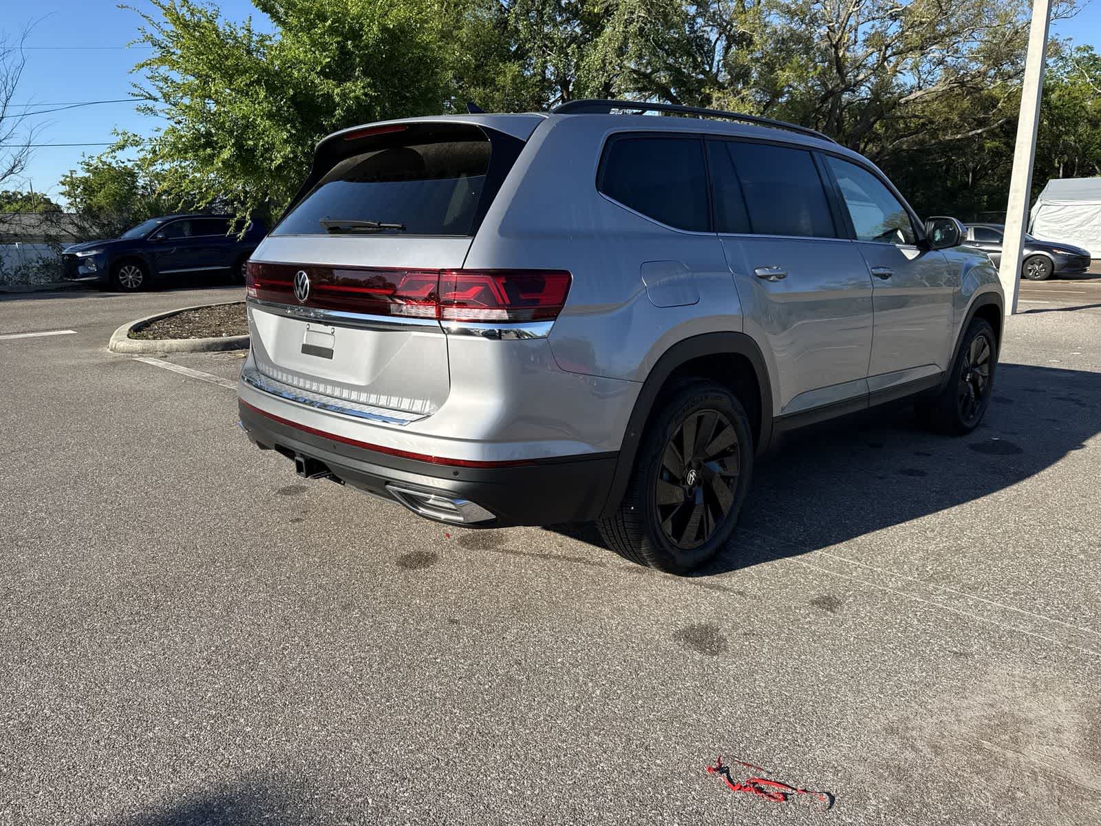 Thumbnail: 2026 Volkswagen Atlas - 6