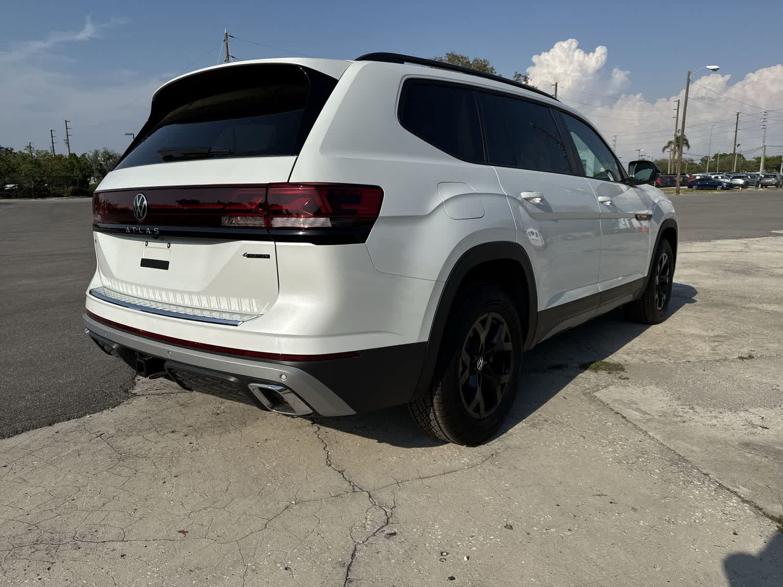 Thumbnail: 2026 Volkswagen Atlas - 6