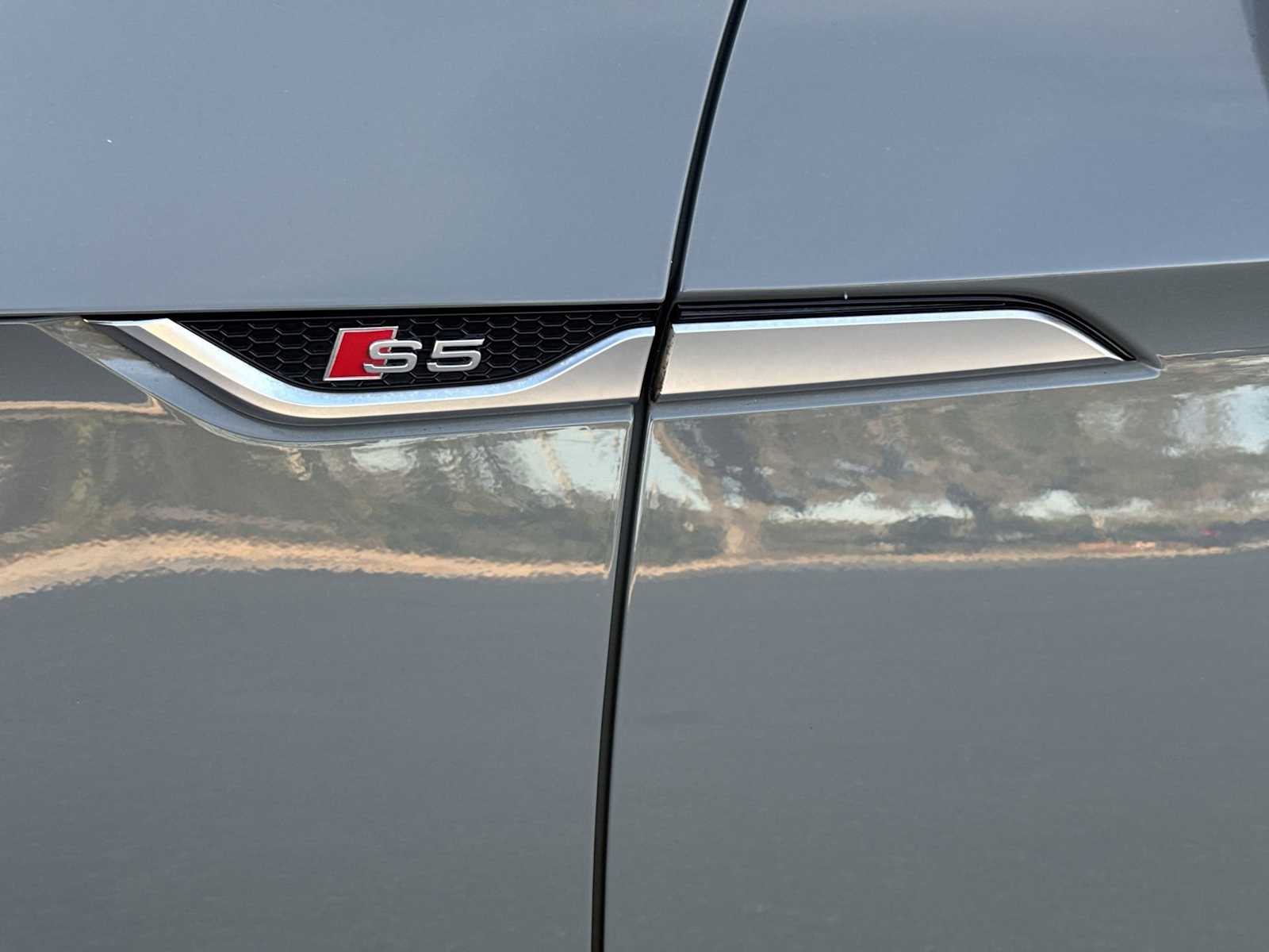 Thumbnail: 2019 Audi S5 - 11