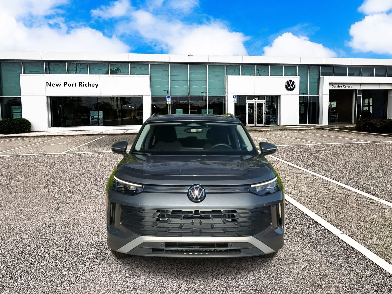 Thumbnail: 2025 Volkswagen Tiguan - 3