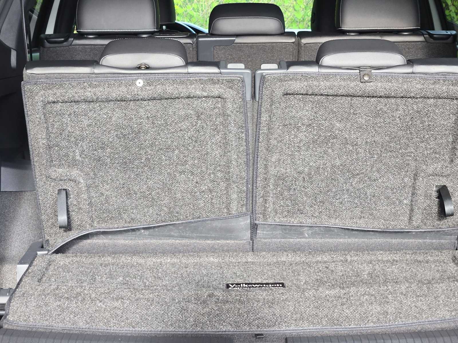 Thumbnail: 2022 Volkswagen Tiguan - 34