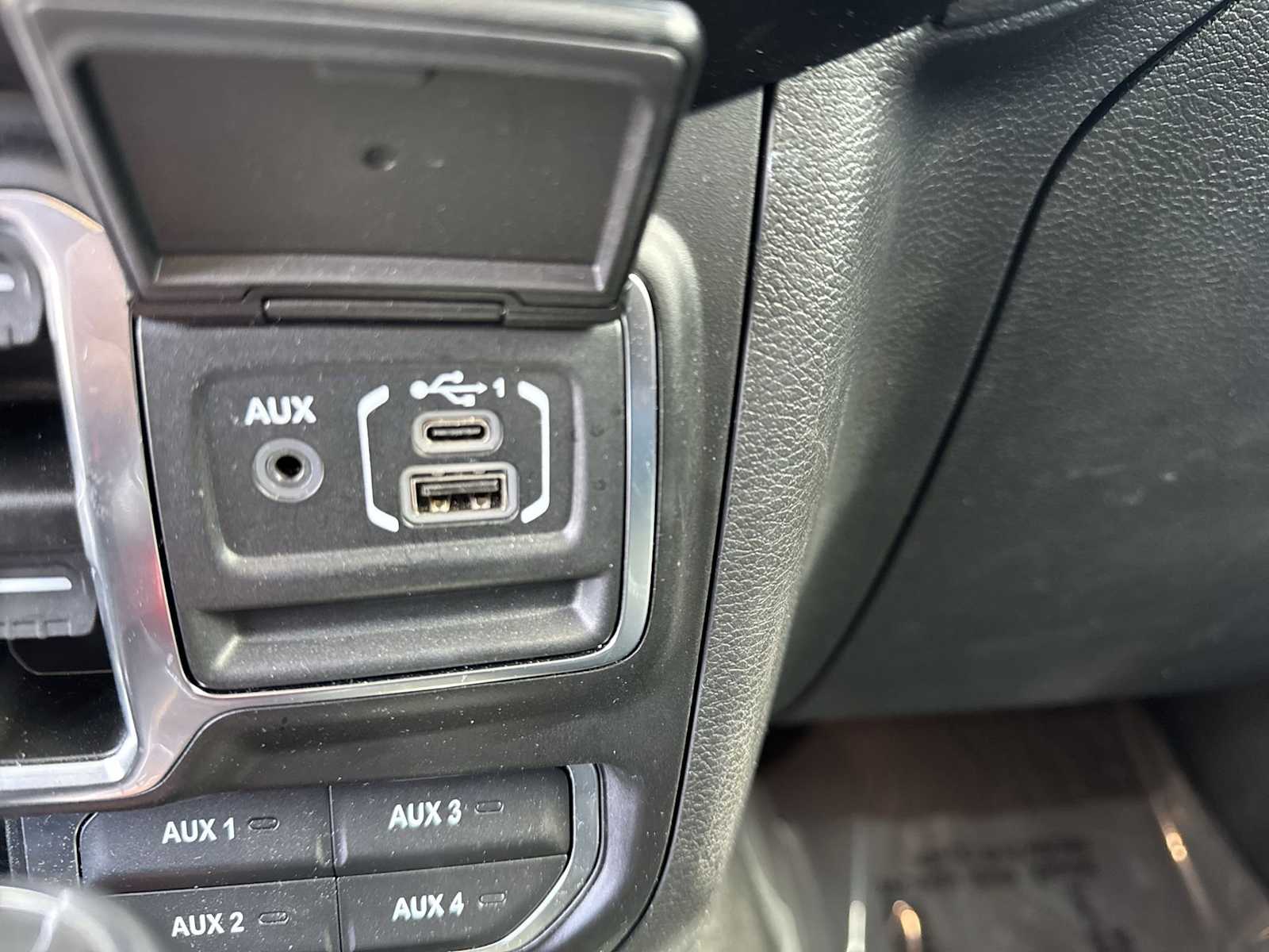 Thumbnail: 2023 Jeep Wrangler - 27