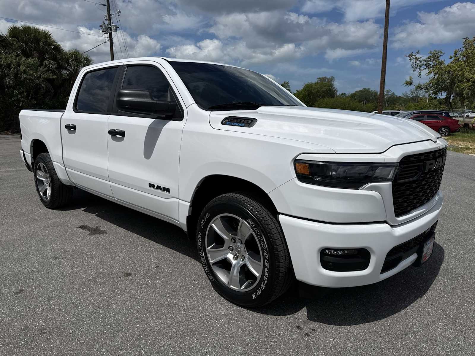 Thumbnail: 2025 RAM 1500 - 8