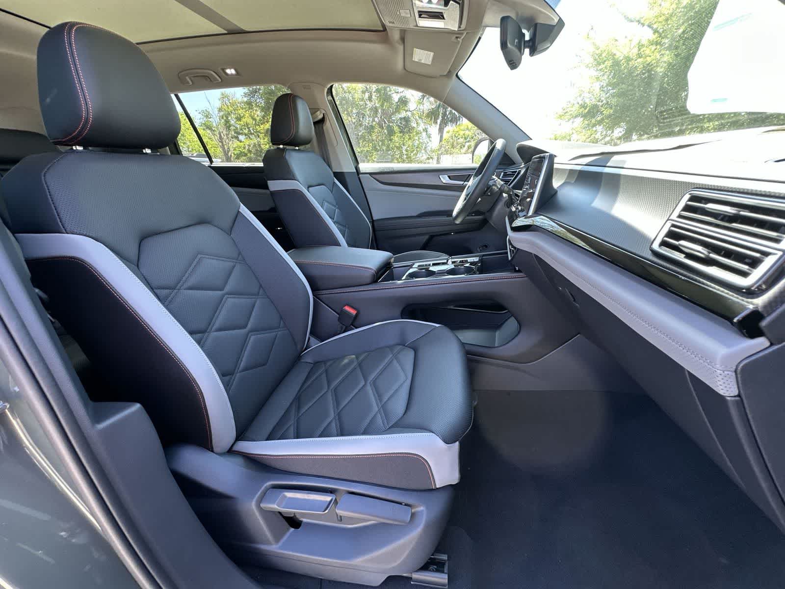 Thumbnail: 2026 Volkswagen Atlas - 20