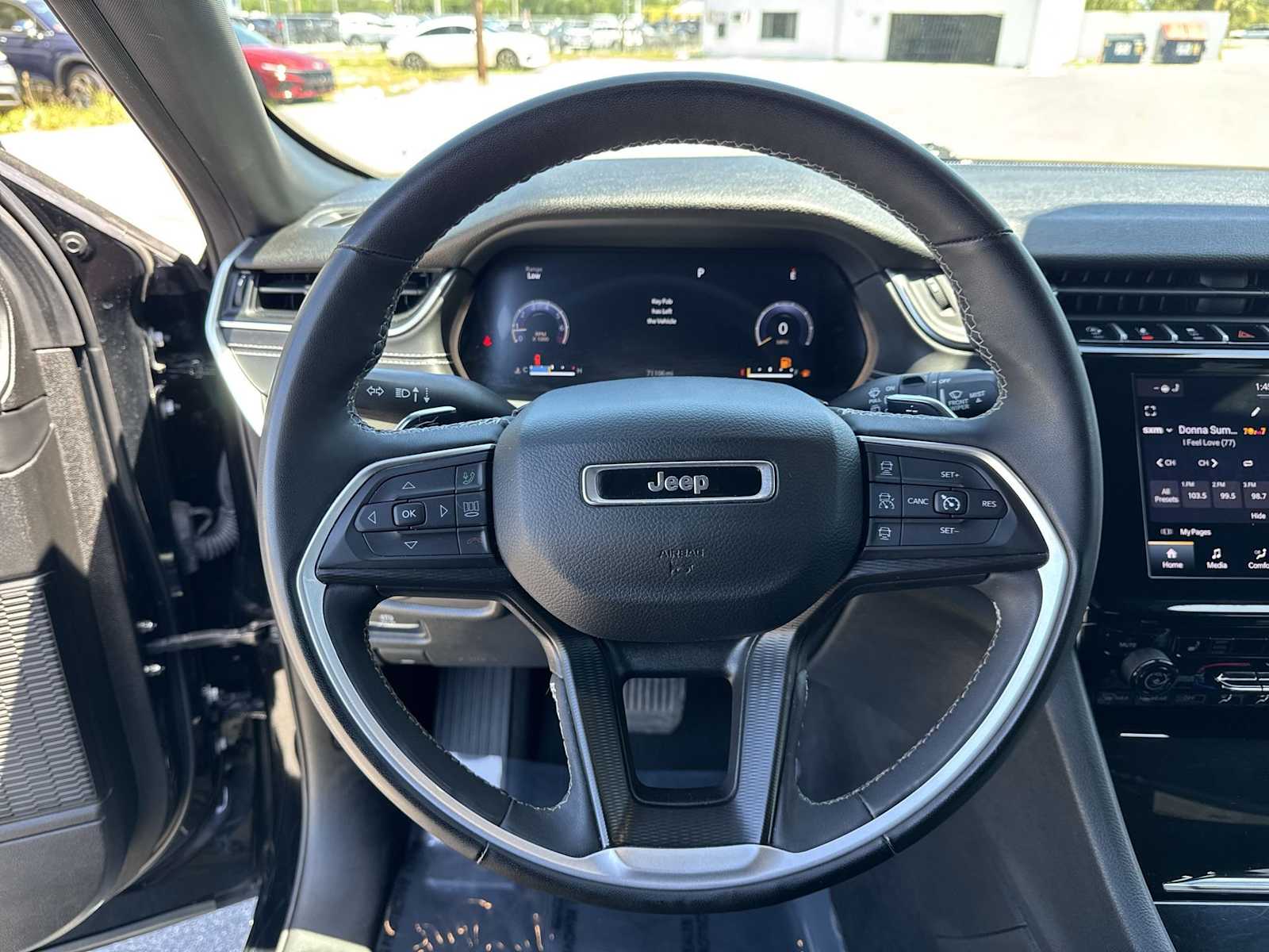 Thumbnail: 2023 Jeep Grand Cherokee - 26
