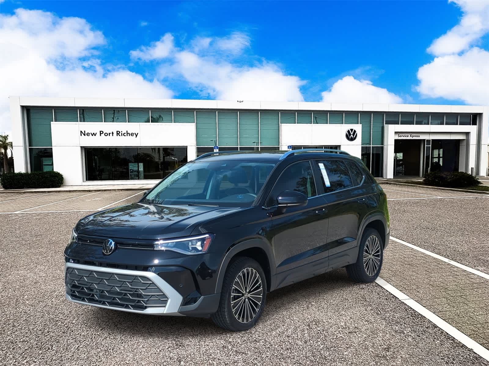 Thumbnail: 2025 Volkswagen Taos - 4